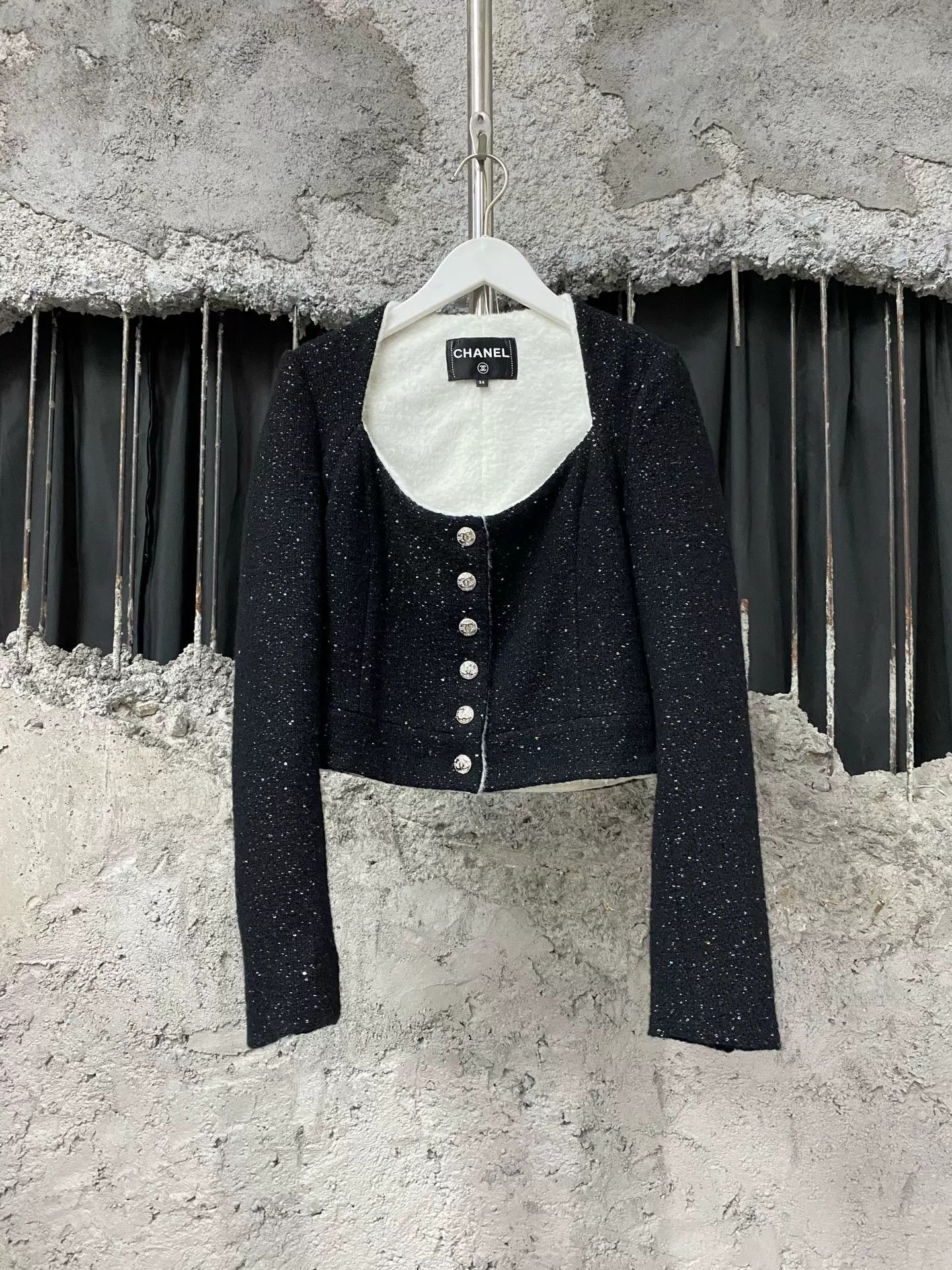 Chanel Chanel Sequin Embellished Button Jacket Size 34 Size XS / US 0-2 / IT 36-38 - 2 Thumbnail