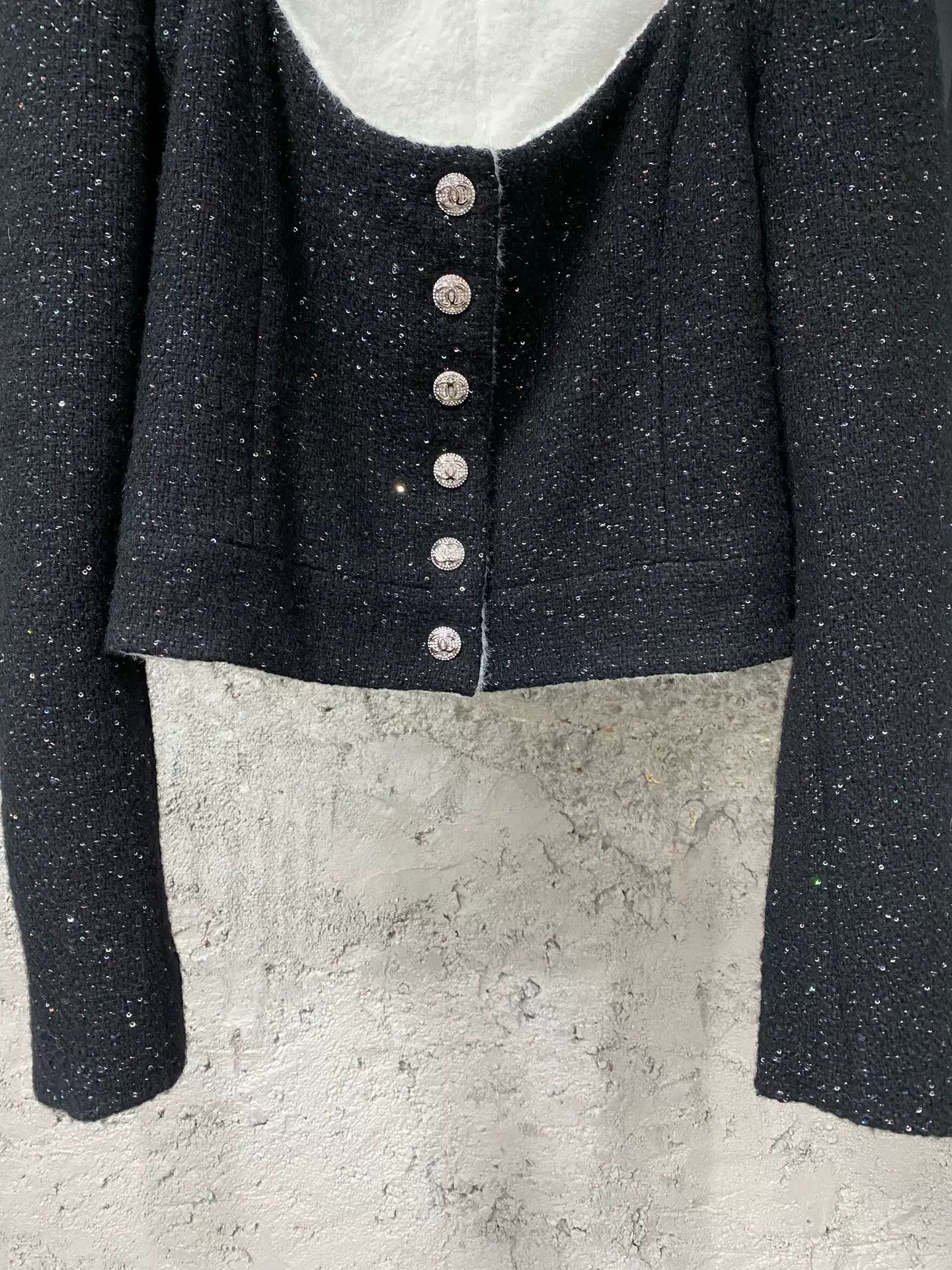 Chanel Chanel Sequin Embellished Button Jacket Size 34 Size XS / US 0-2 / IT 36-38 - 5 Thumbnail