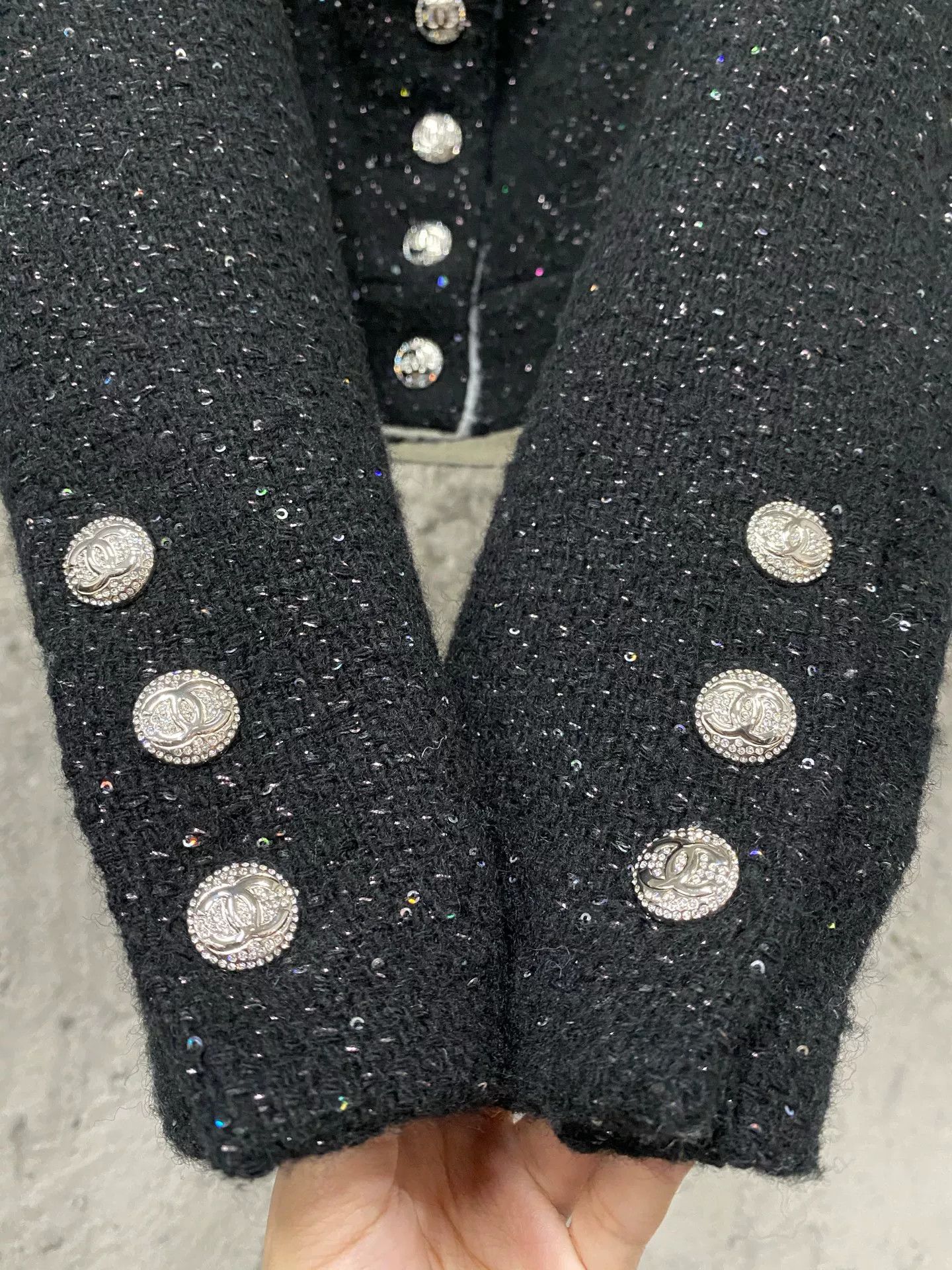 Chanel Chanel Sequin Embellished Button Jacket Size 34 Size XS / US 0-2 / IT 36-38 - 6 Thumbnail