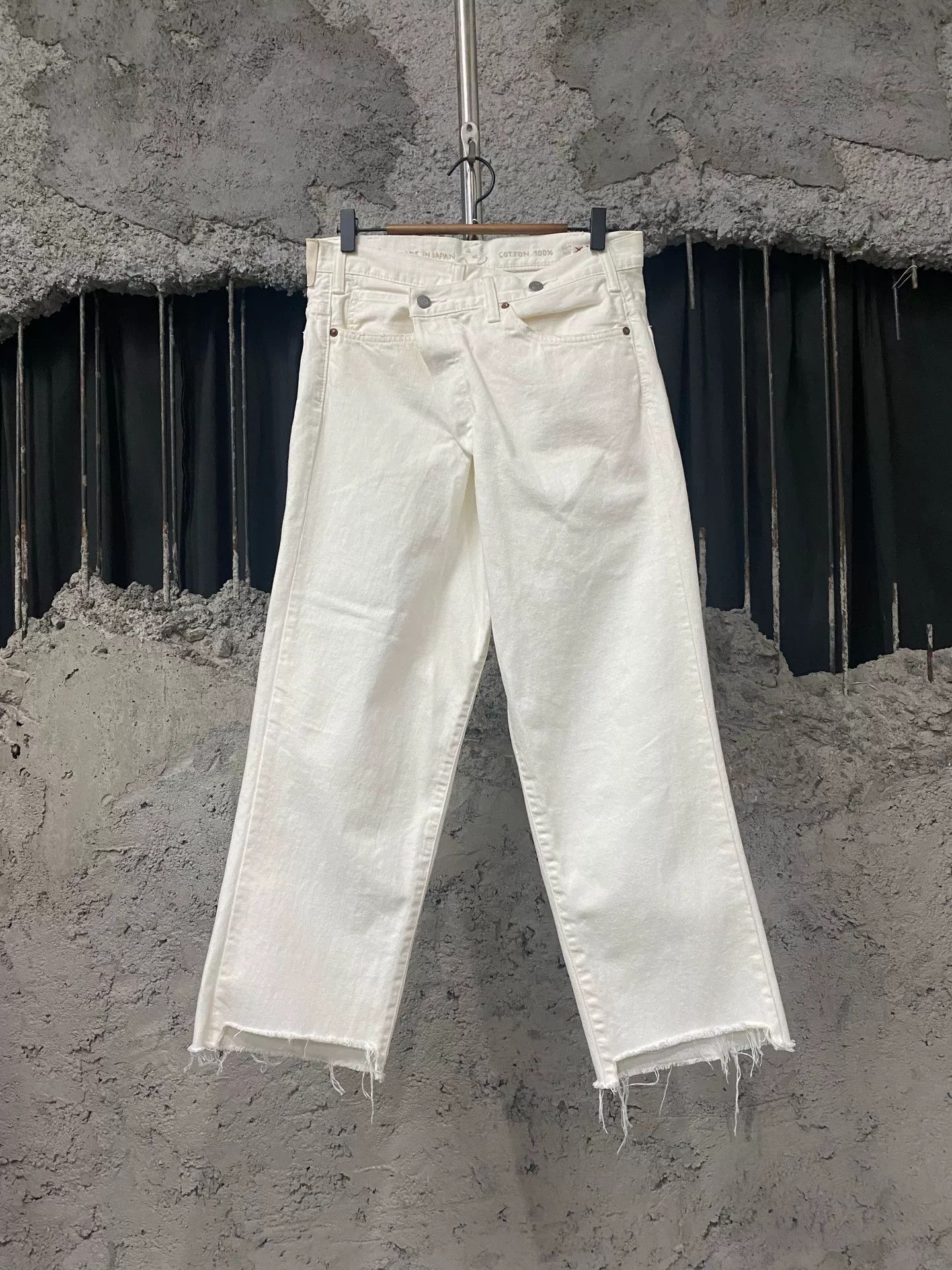 45rpm 45R White Raw Hem Denim Jeans Size 30 Size US 30 / EU 46 - 2 Thumbnail