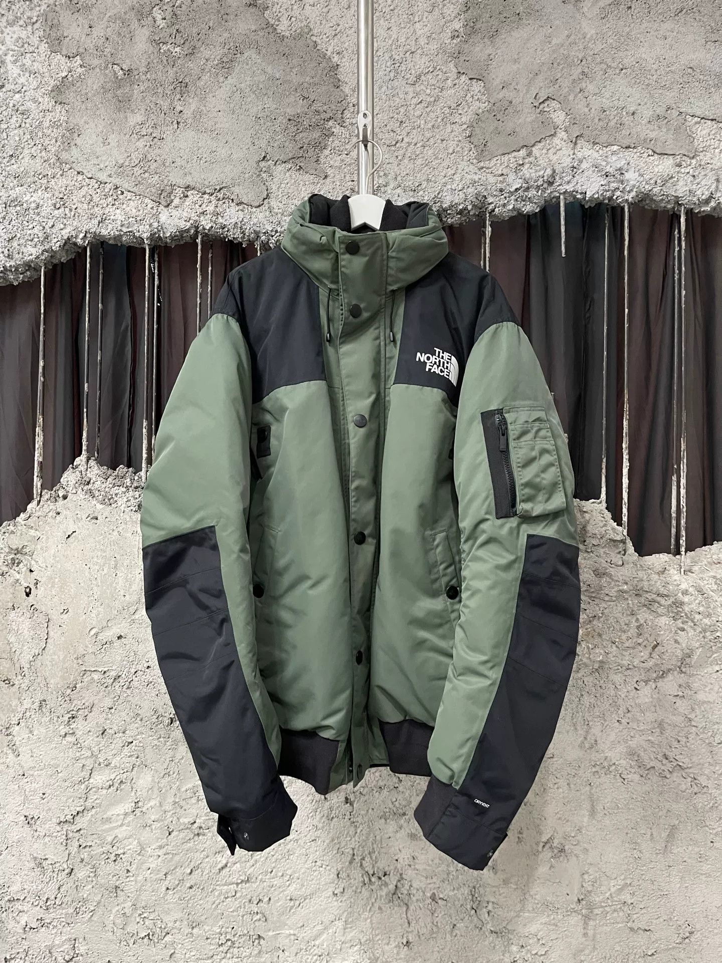 Sacai × The North Face Sacai x The North Face Padded Bomber Size S Size US S / EU 44-46 / 1 - 2 Thumbnail