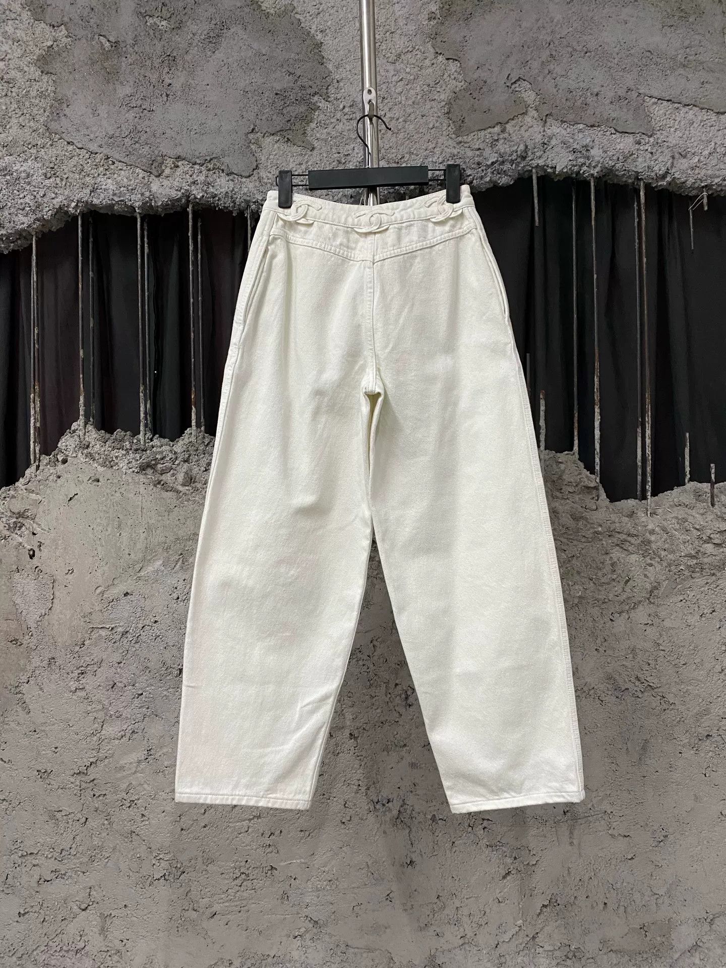 Chanel Chanel White Denim Jeans Size 34 Size 25" / US 0 / IT 36 - 3 Thumbnail
