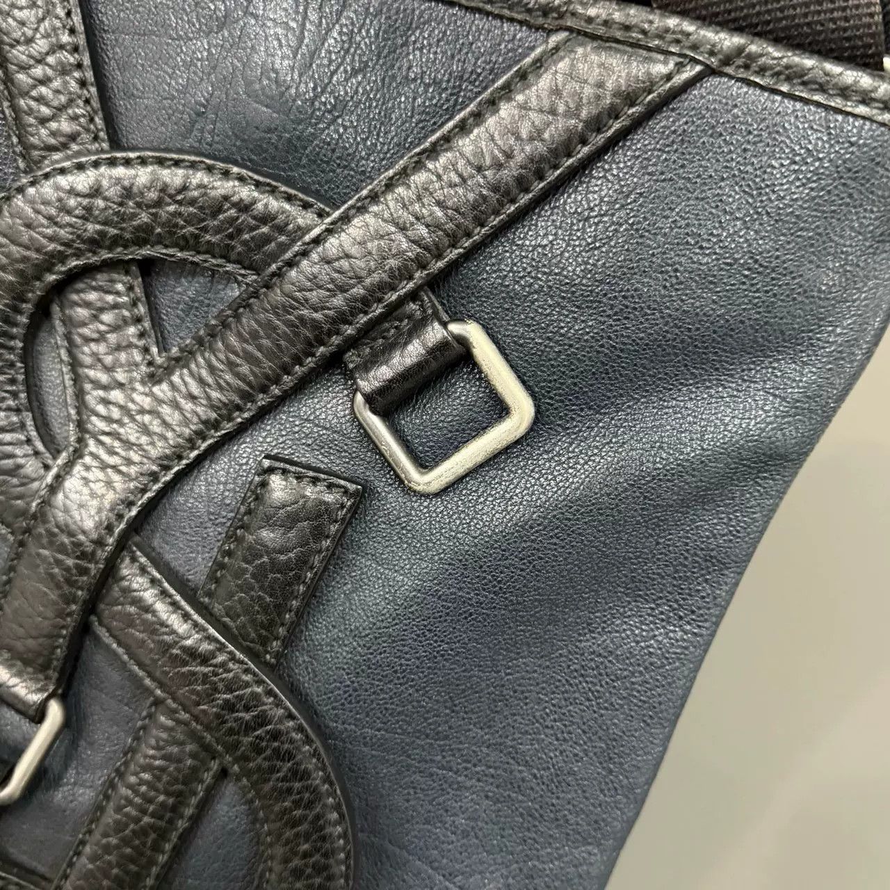 Yves Saint Laurent Yves Saint Laurent Leather Logo Crossbody Bag Size ONE SIZE - 6 Thumbnail
