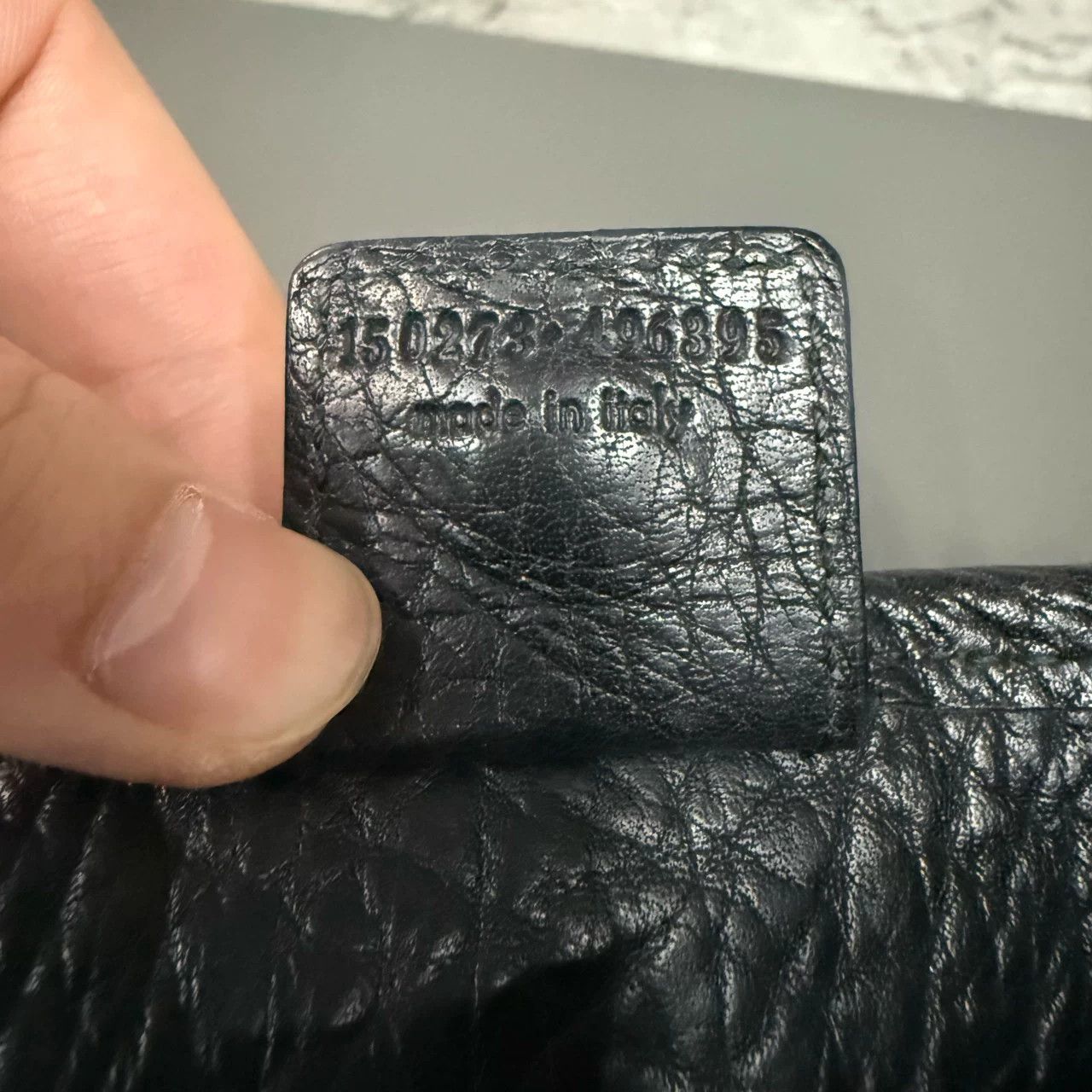 Yves Saint Laurent Yves Saint Laurent Leather Logo Crossbody Bag Size ONE SIZE - 9 Thumbnail