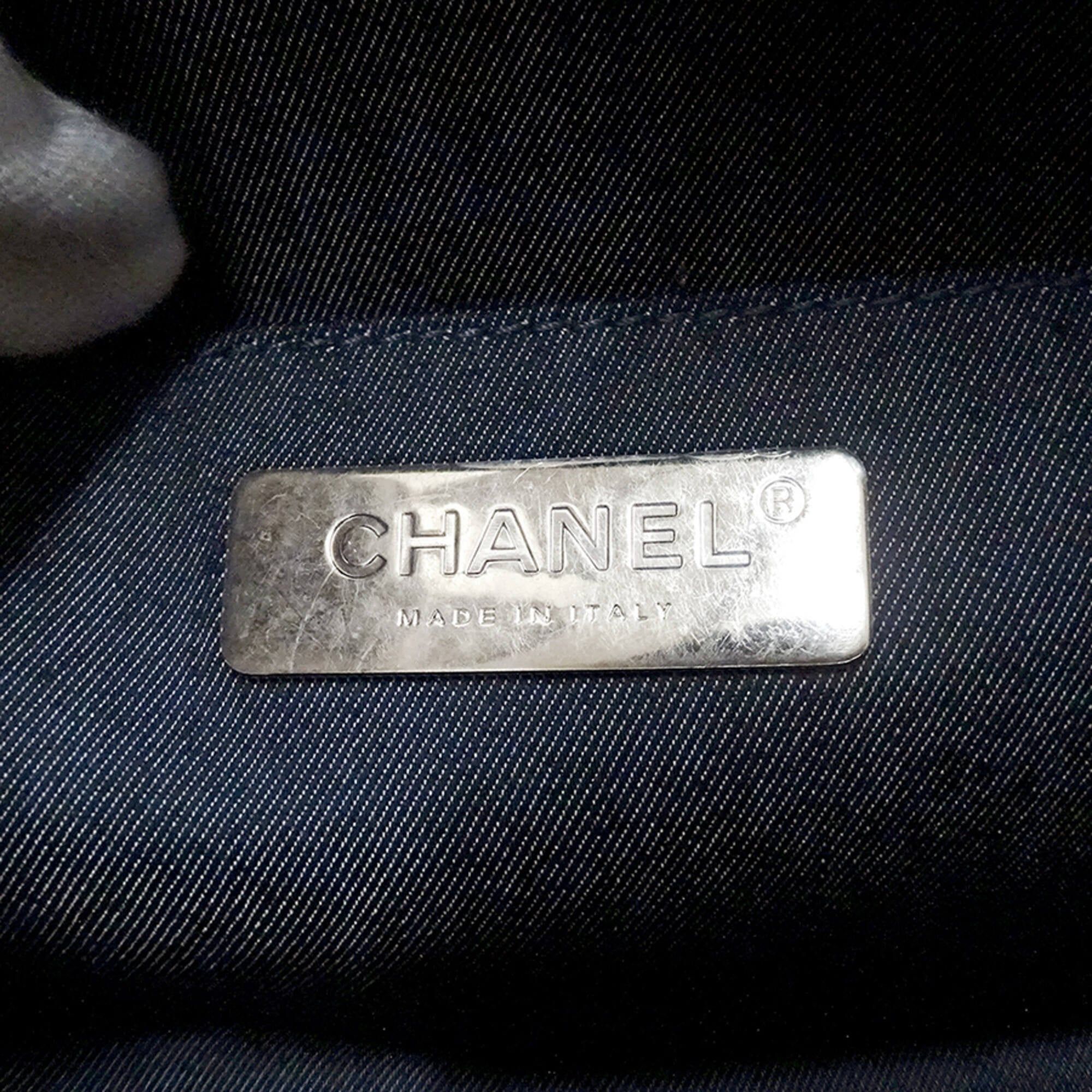 Chanel Chanel handbag for women, brand name shoulder bag, leather, black, gold hardware, black chain mini bag Size ONE SIZE - 6 Thumbnail