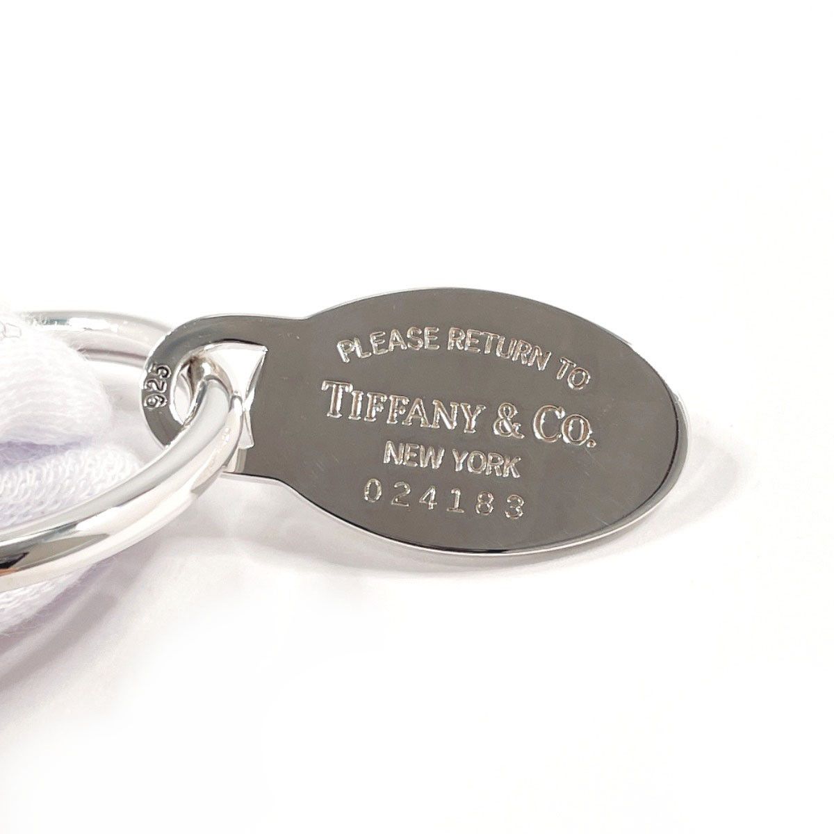Tiffany & Co. Tiffany & Co. Tiffany & Co. Return to Tiffany Silver Keyring Precious Metal Key Chain DUTY FREE for USA Size ONE SIZE - 4 Thumbnail