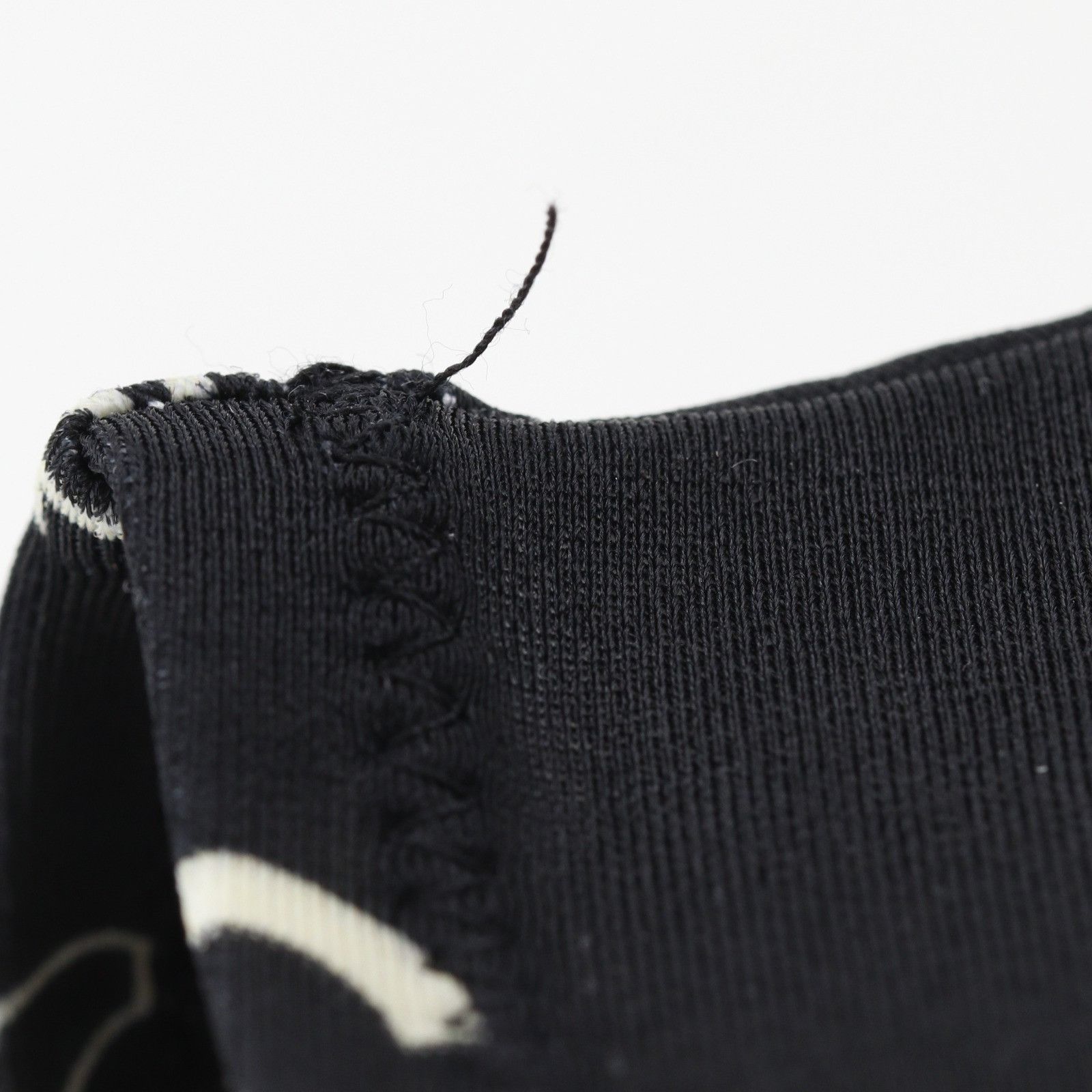 Chanel Chanel Chanel Camellia Nylon Socks Textile Other G35927 DUTY FREE for USA Size ONE SIZE - 6 Thumbnail