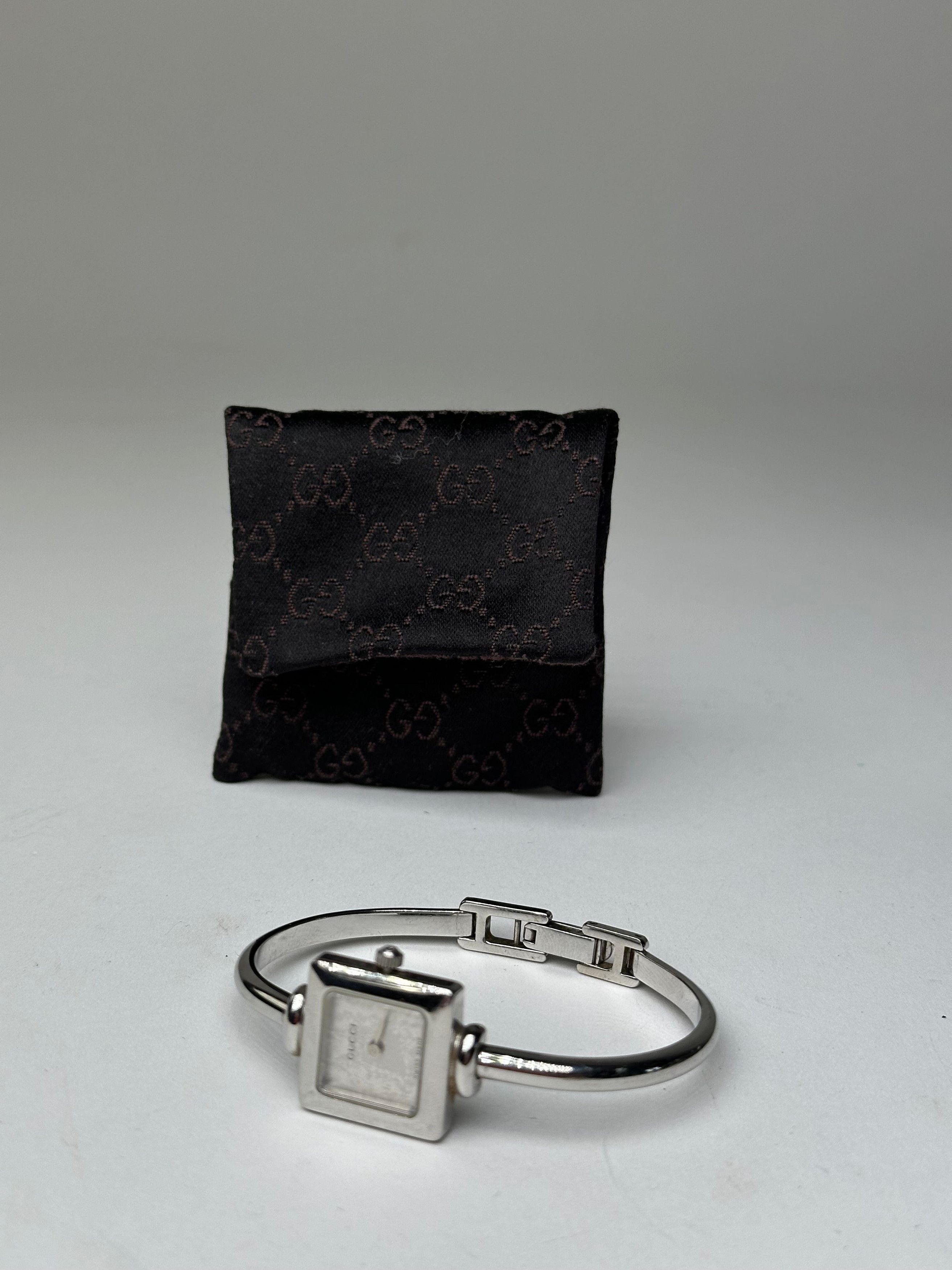 Gucci Vintage 1900L Bangle Watch Stainless Steel Silver Size ONE SIZE - 9 Thumbnail