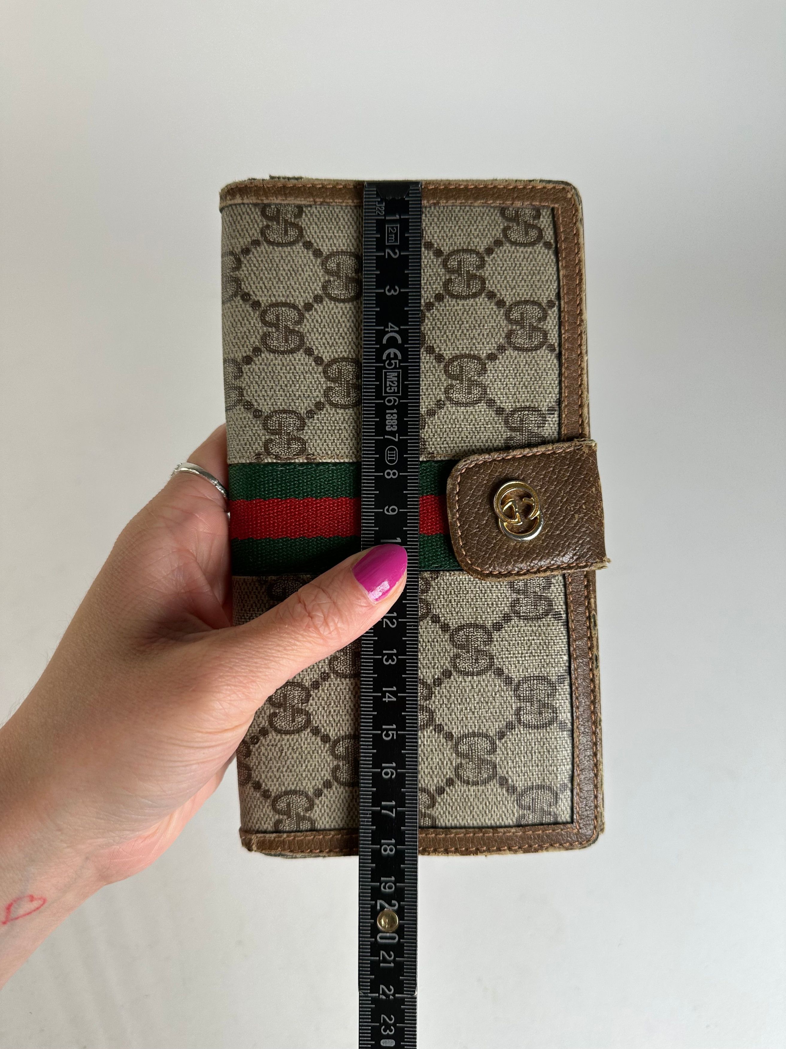 Gucci Vintage GG Supreme Long Wallet Beige Size ONE SIZE - 9 Thumbnail