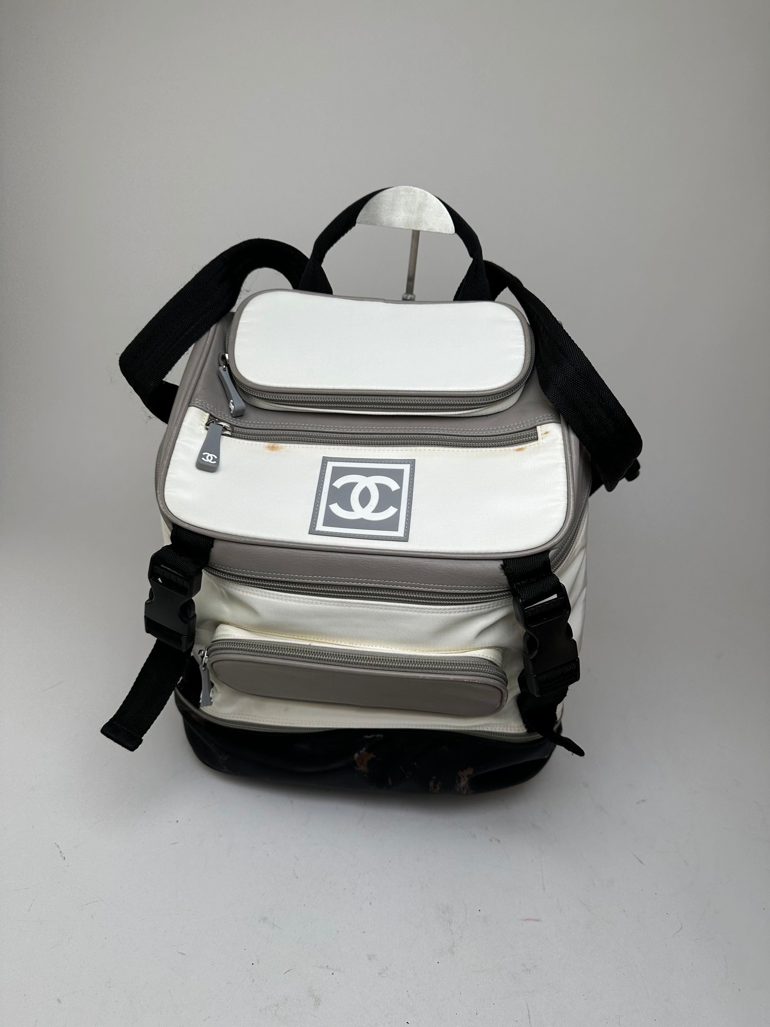 Chanel Vintage Backpack Nylon Cream Black Size ONE SIZE - 15 Thumbnail