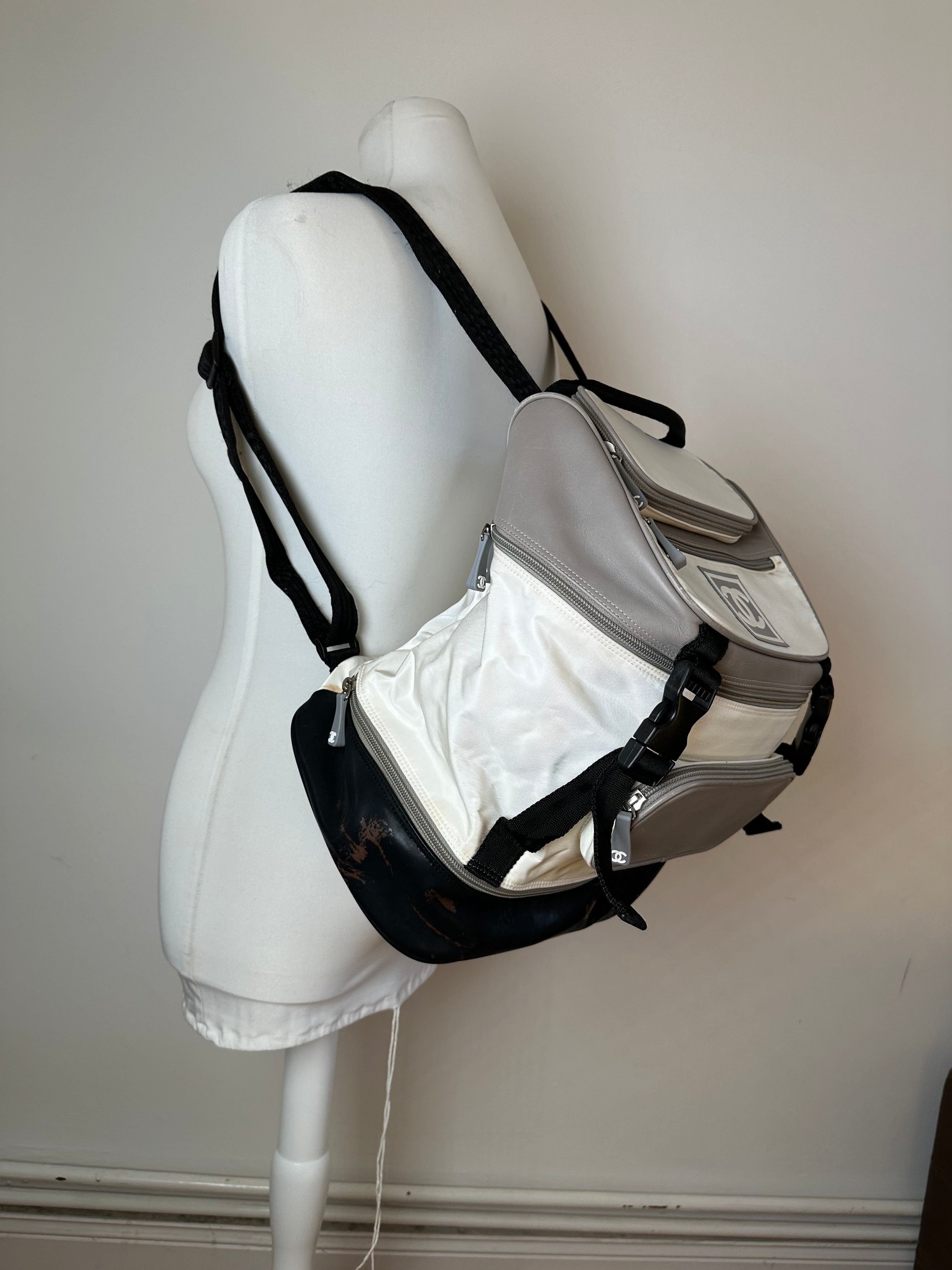 Chanel Vintage Backpack Nylon Cream Black Size ONE SIZE - 2 Thumbnail