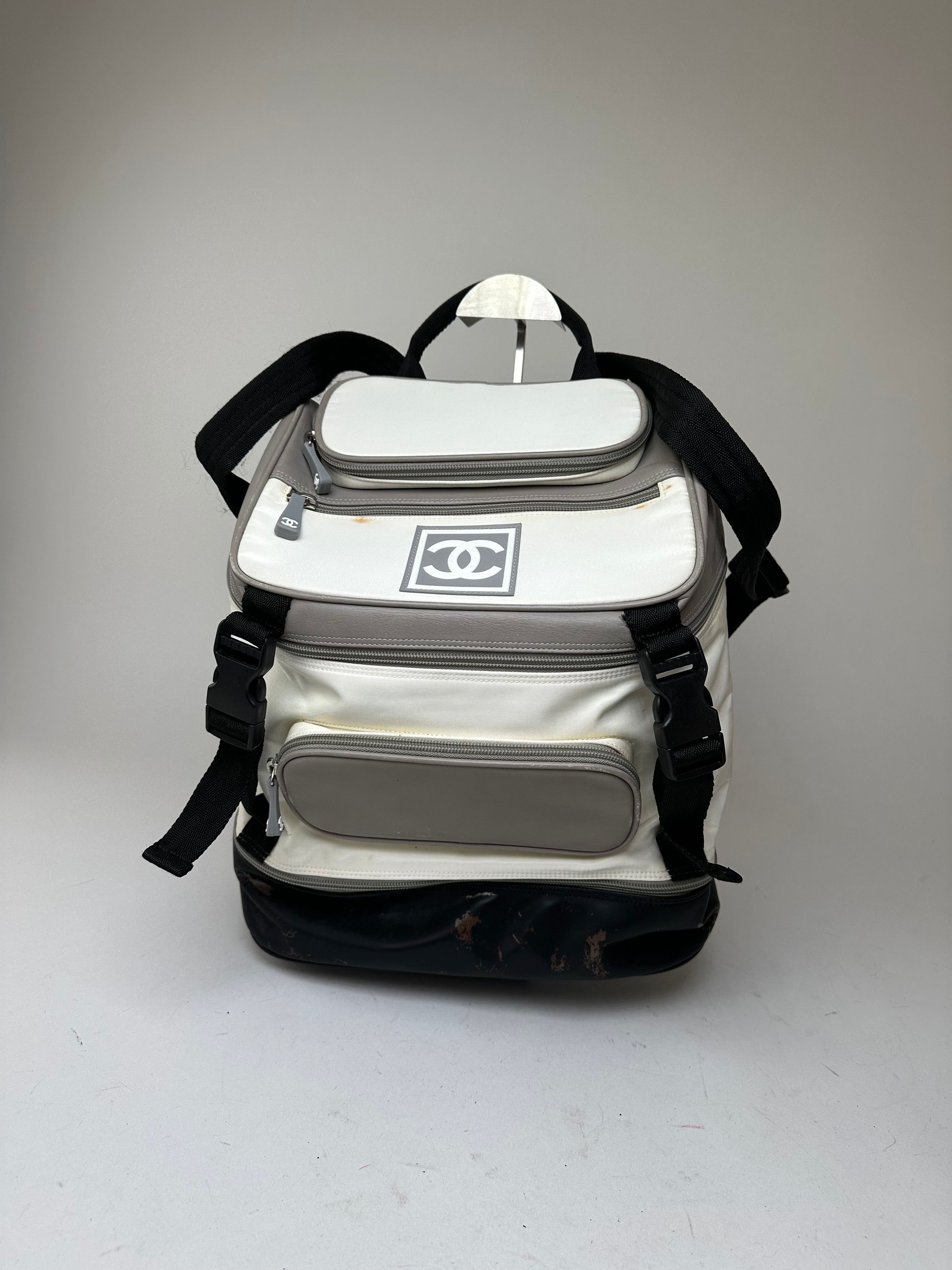 Chanel Vintage Backpack Nylon Cream Black Size ONE SIZE - 7 Thumbnail