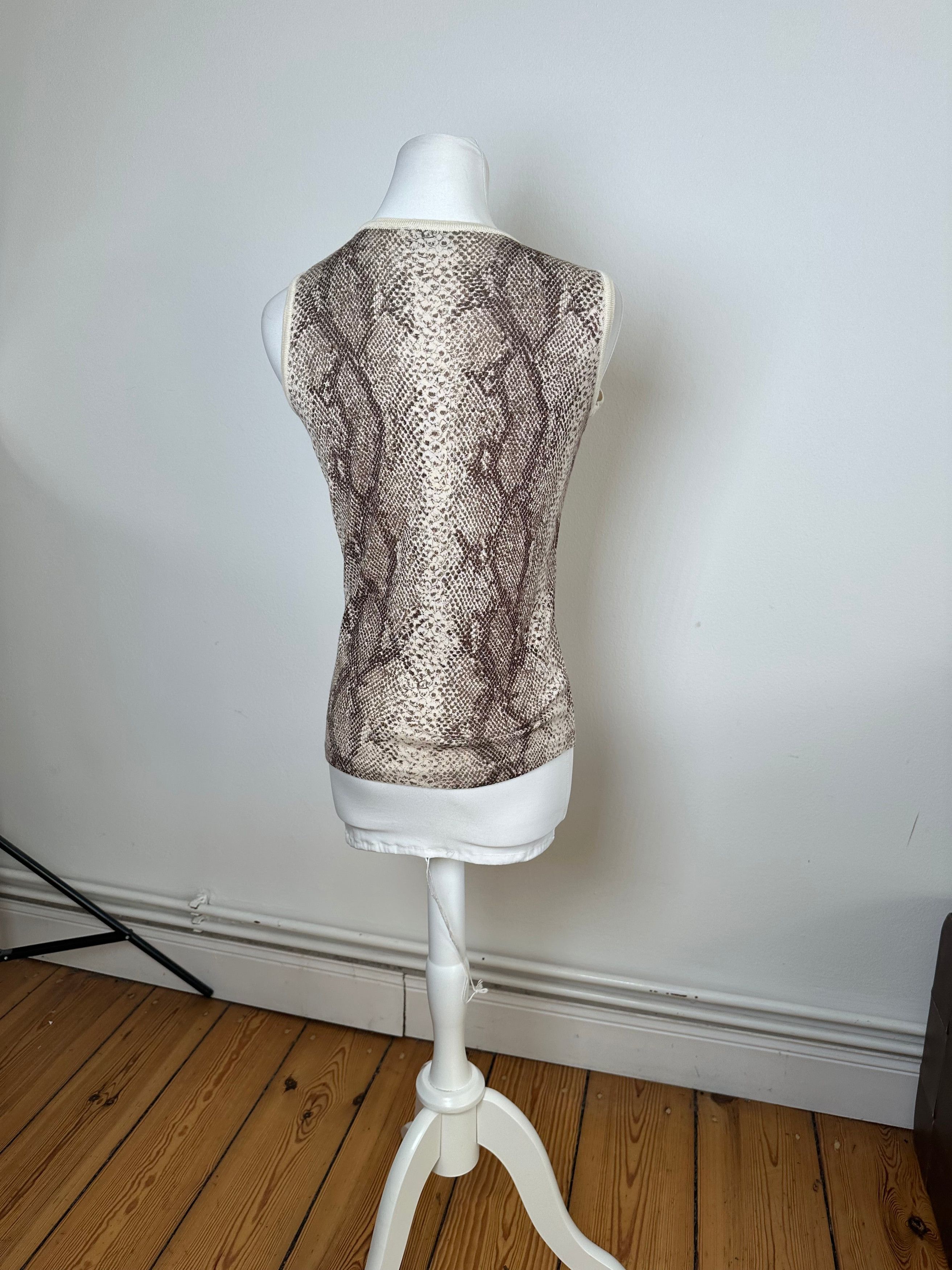 Givenchy Vintage Boutique Snakeskin Print Knit Sleeveless Top Cream B Size M / US 6-8 / IT 42-44 - 4 Thumbnail