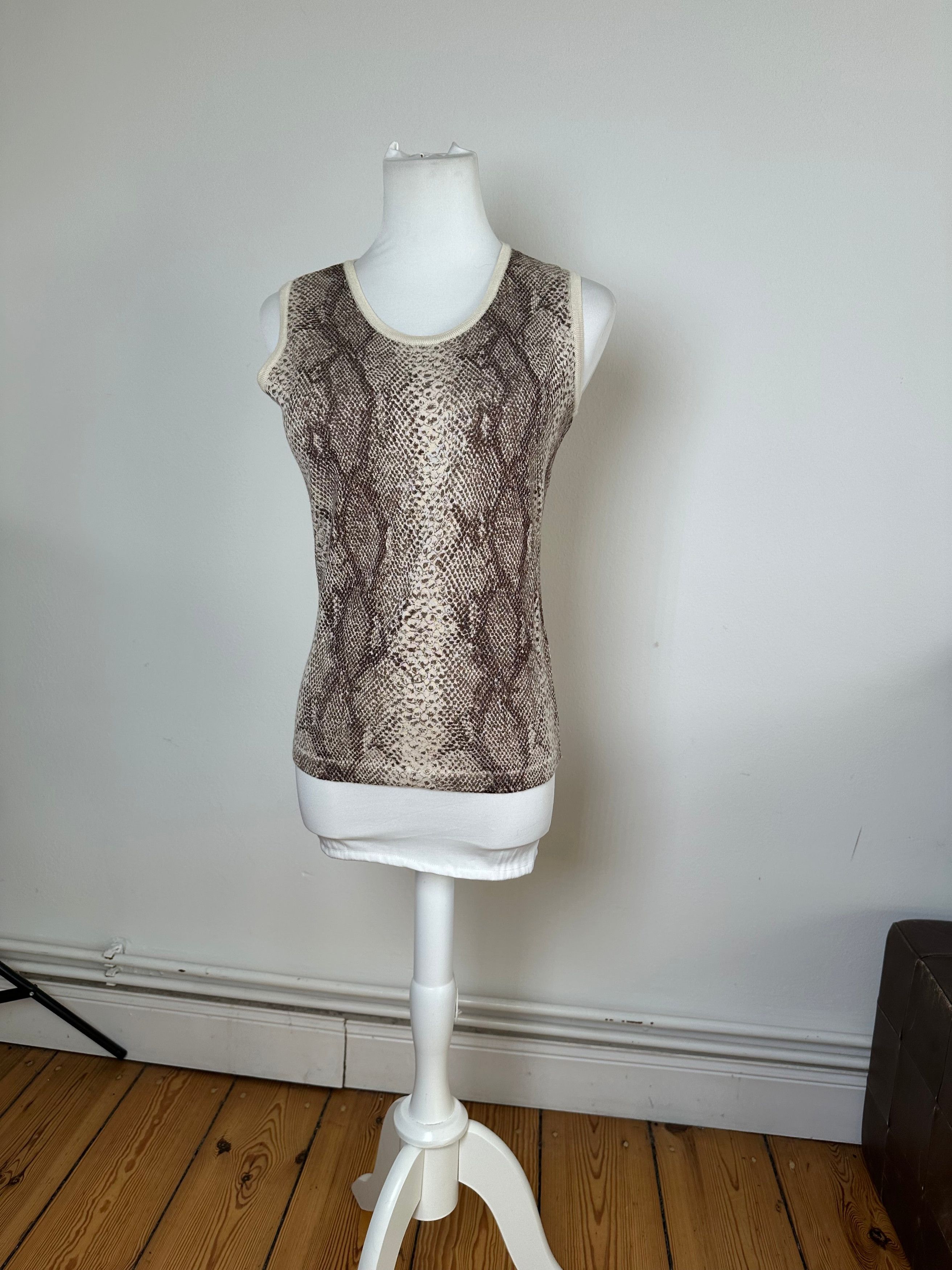 Givenchy Vintage Boutique Snakeskin Print Knit Sleeveless Top Cream B Size M / US 6-8 / IT 42-44 - 2 Thumbnail
