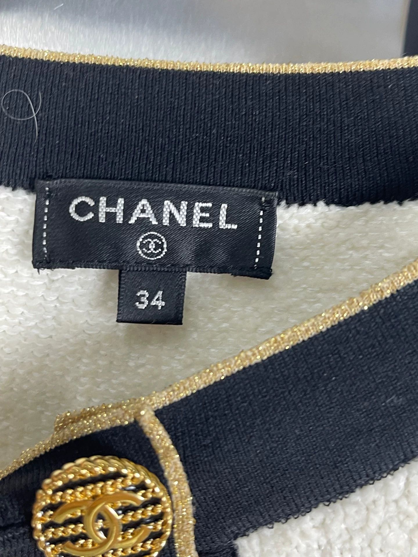 Chanel Chanel CC Logo Knit Cardigan Size 34 Size XS / US 0-2 / IT 36-38 - 8 Thumbnail