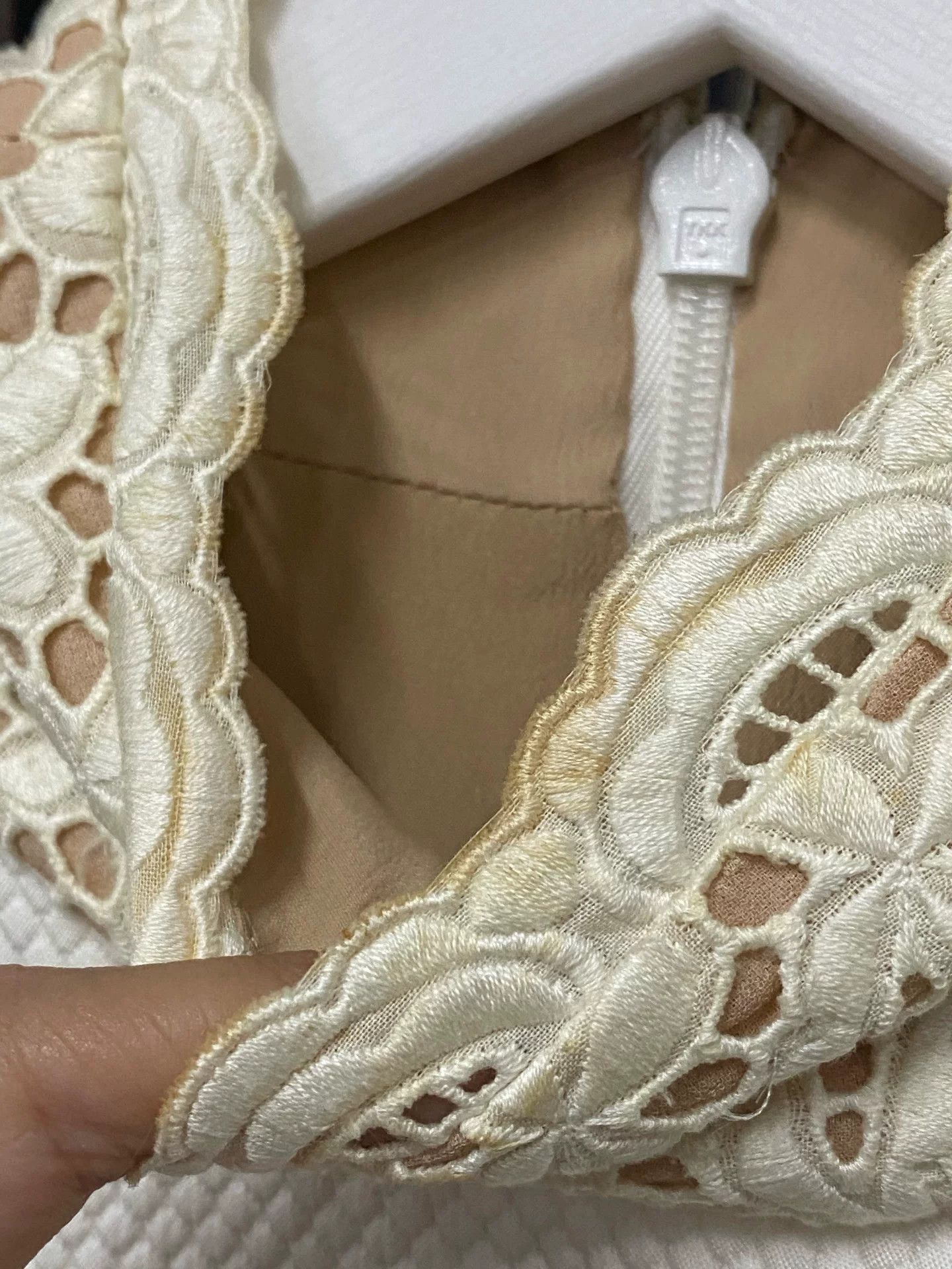 Alexander McQueen Alexander McQueen Lace Mini Dress Size 38 Size XS / US 0-2 / IT 36-38 - 7 Thumbnail