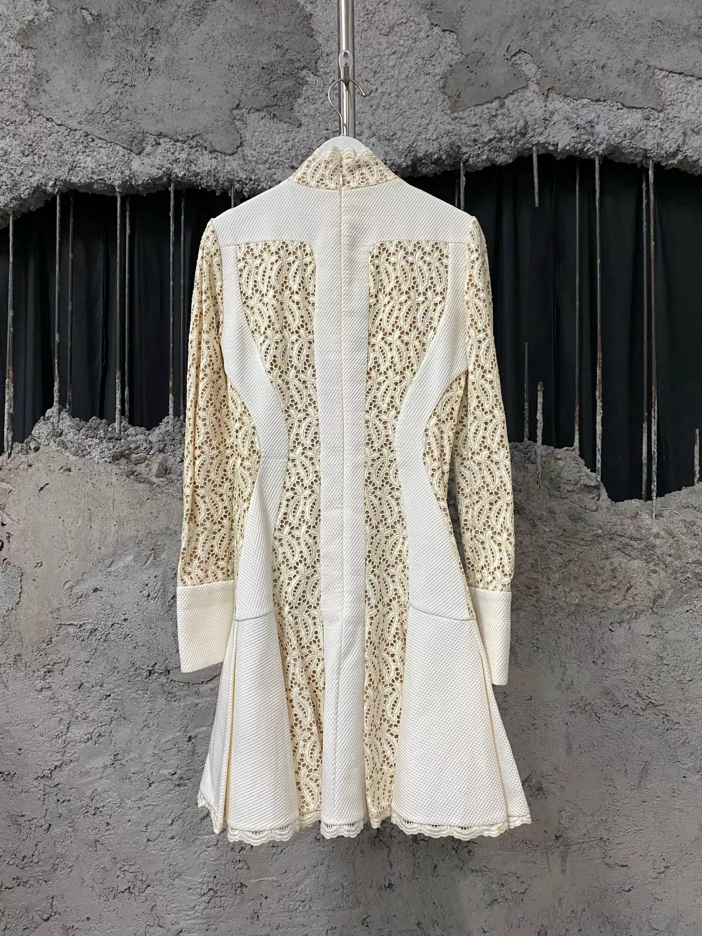 Alexander McQueen Alexander McQueen Lace Mini Dress Size 38 Size XS / US 0-2 / IT 36-38 - 3 Thumbnail
