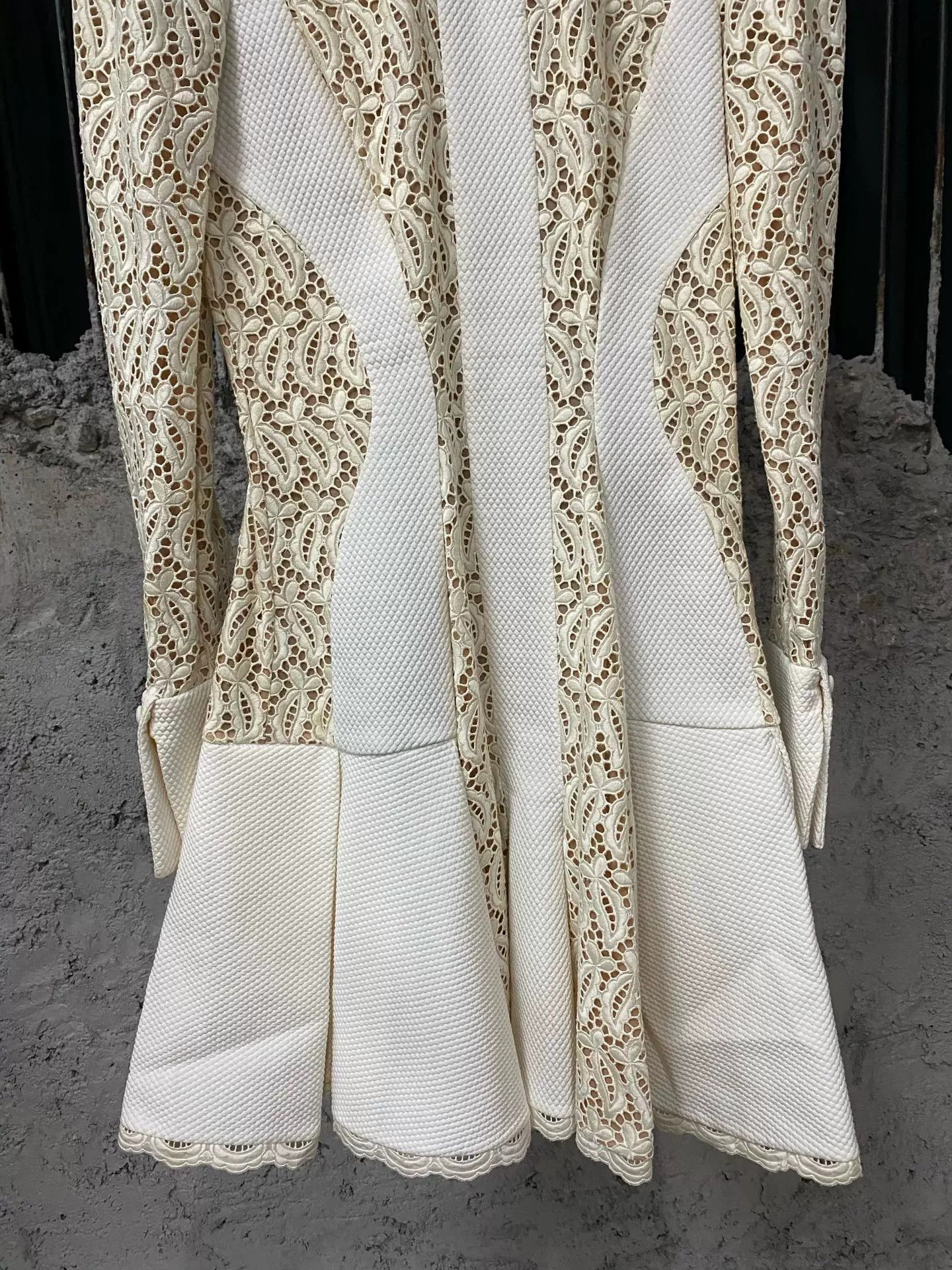 Alexander McQueen Alexander McQueen Lace Mini Dress Size 38 Size XS / US 0-2 / IT 36-38 - 5 Thumbnail