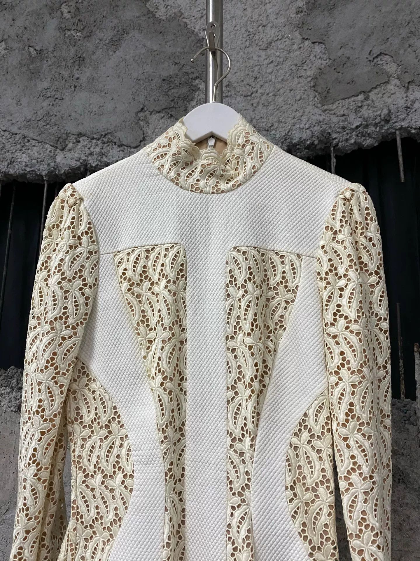 Alexander McQueen Alexander McQueen Lace Mini Dress Size 38 Size XS / US 0-2 / IT 36-38 - 4 Thumbnail