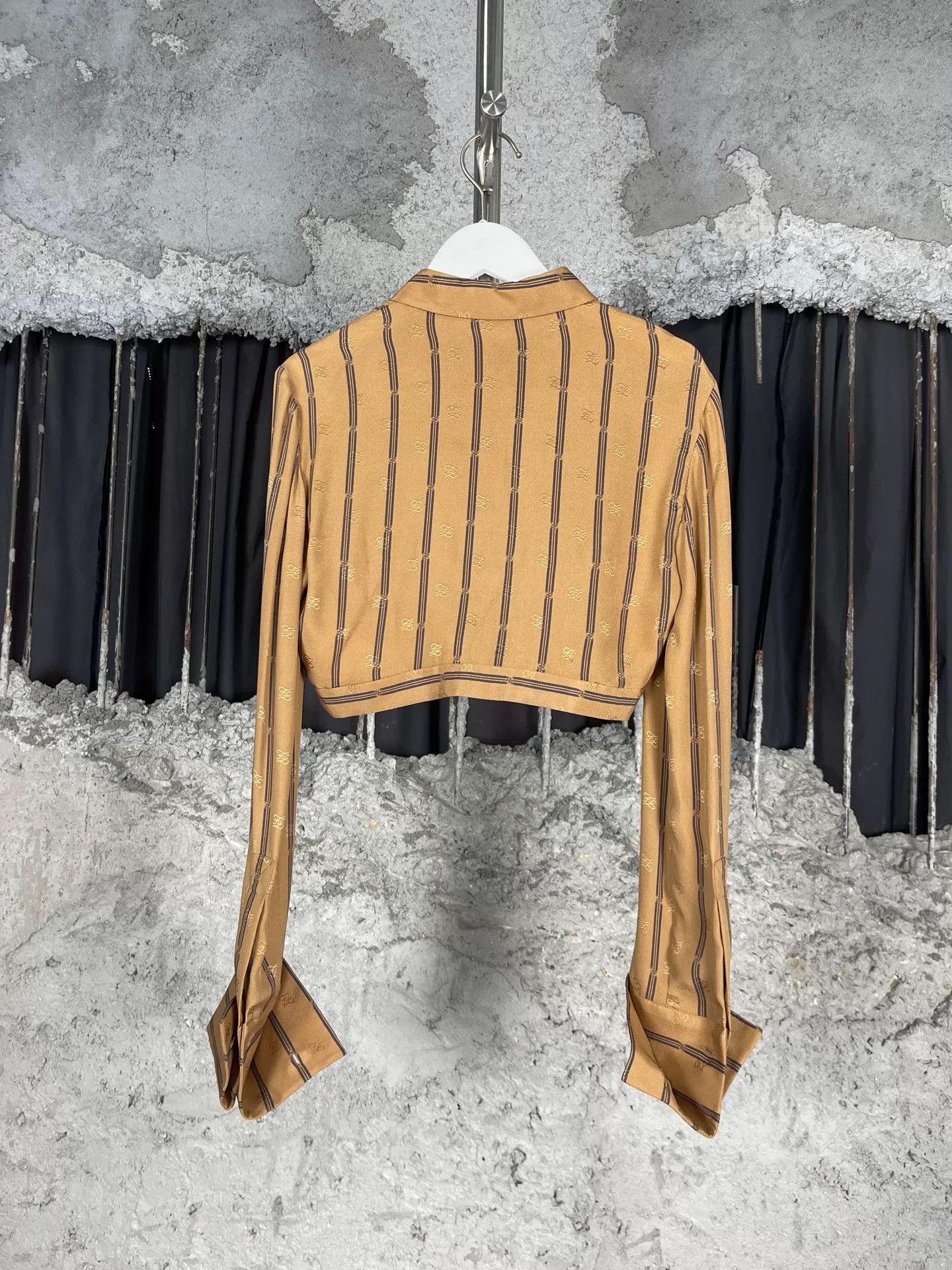 Fendi Fendi Monogram Striped Silk Shirt Size 36 Size XS / US 0-2 / IT 36-38 - 3 Thumbnail