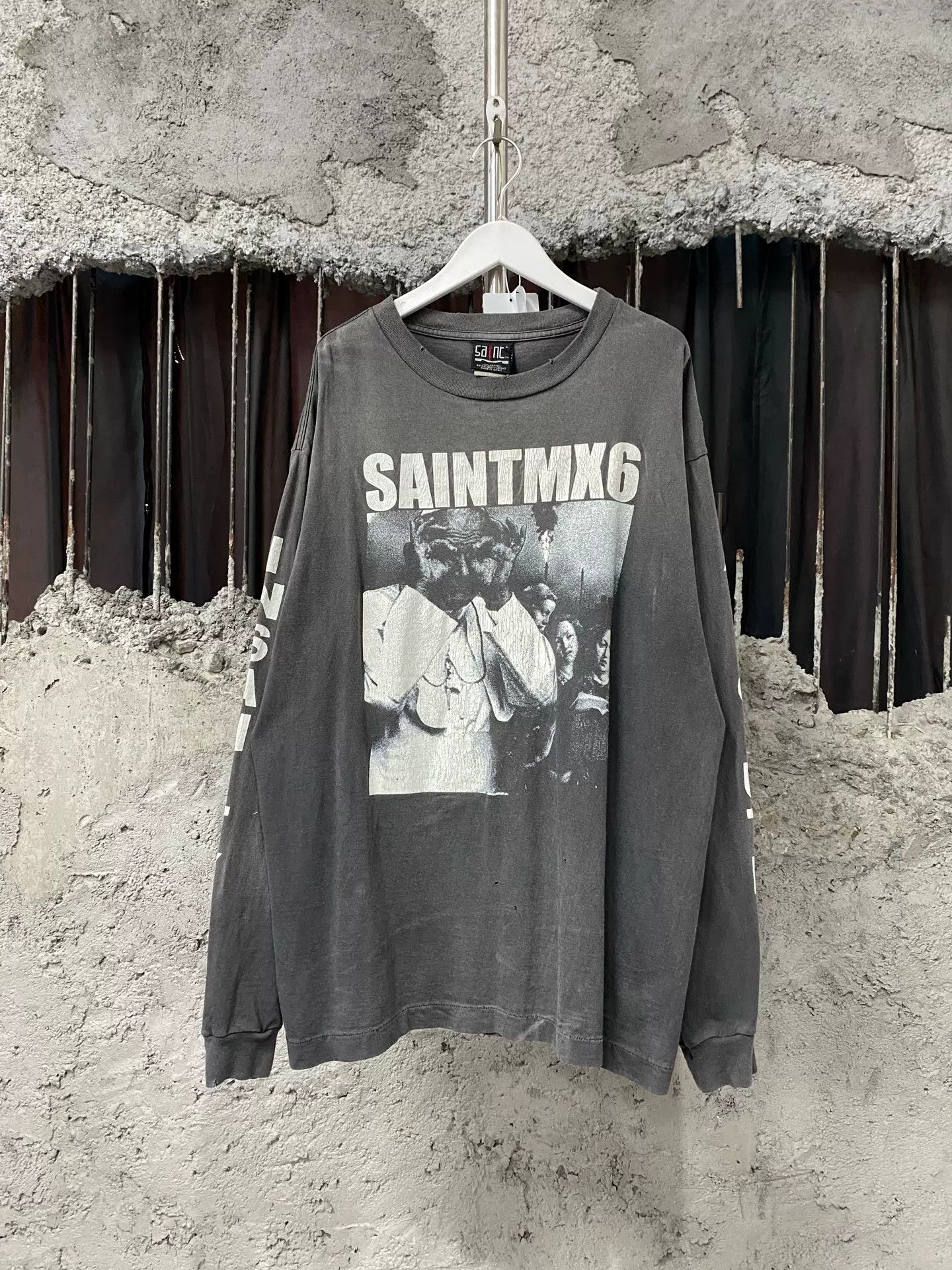 Saint Michael Saint Michael Graphic Long Sleeve T-Shirt Size L Size US L / EU 52-54 / 3 - 2 Thumbnail