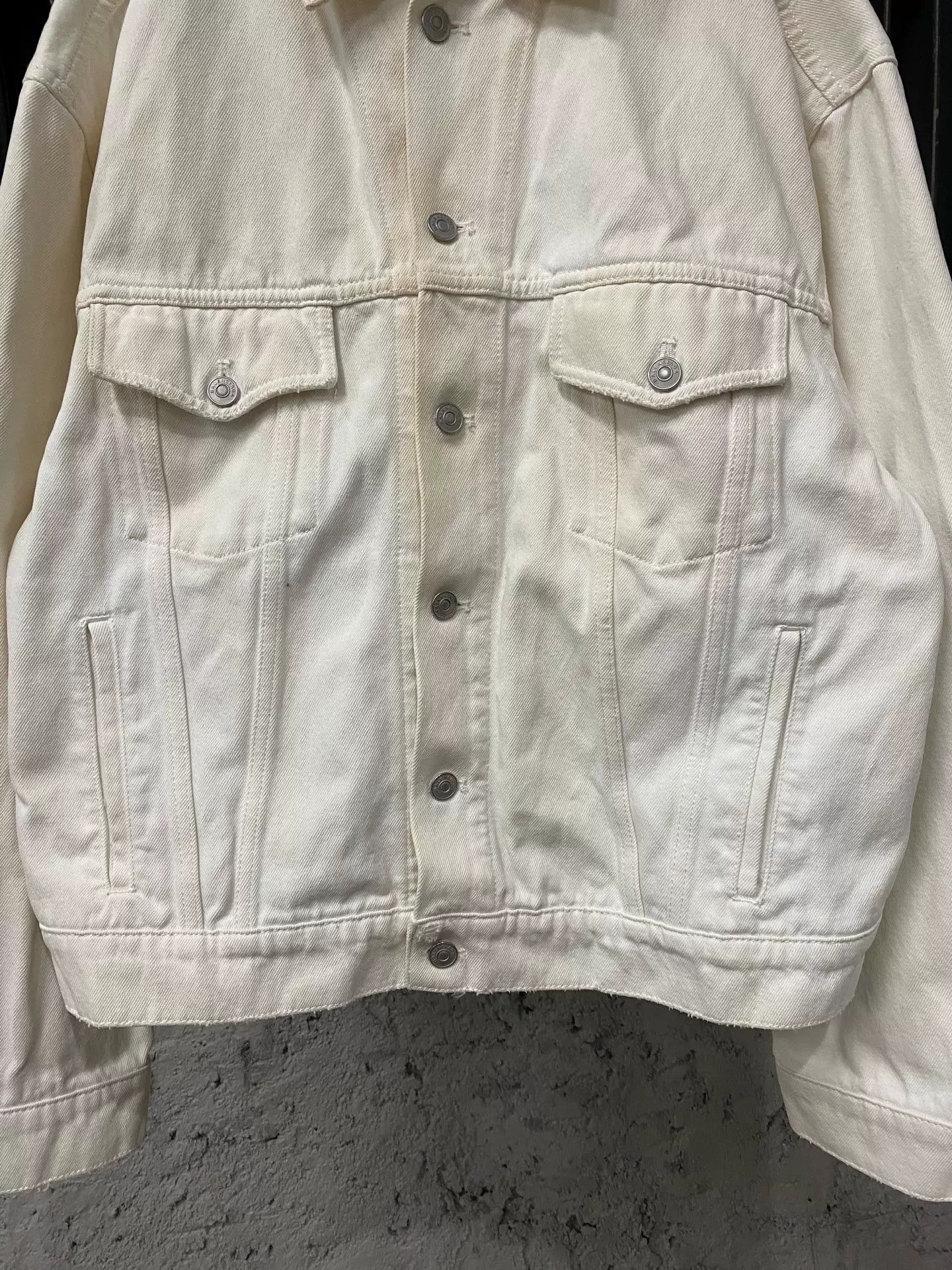 Balenciaga Balenciaga Logo Back Denim Jacket Size XS Size US XS / EU 42 / 0 - 5 Thumbnail