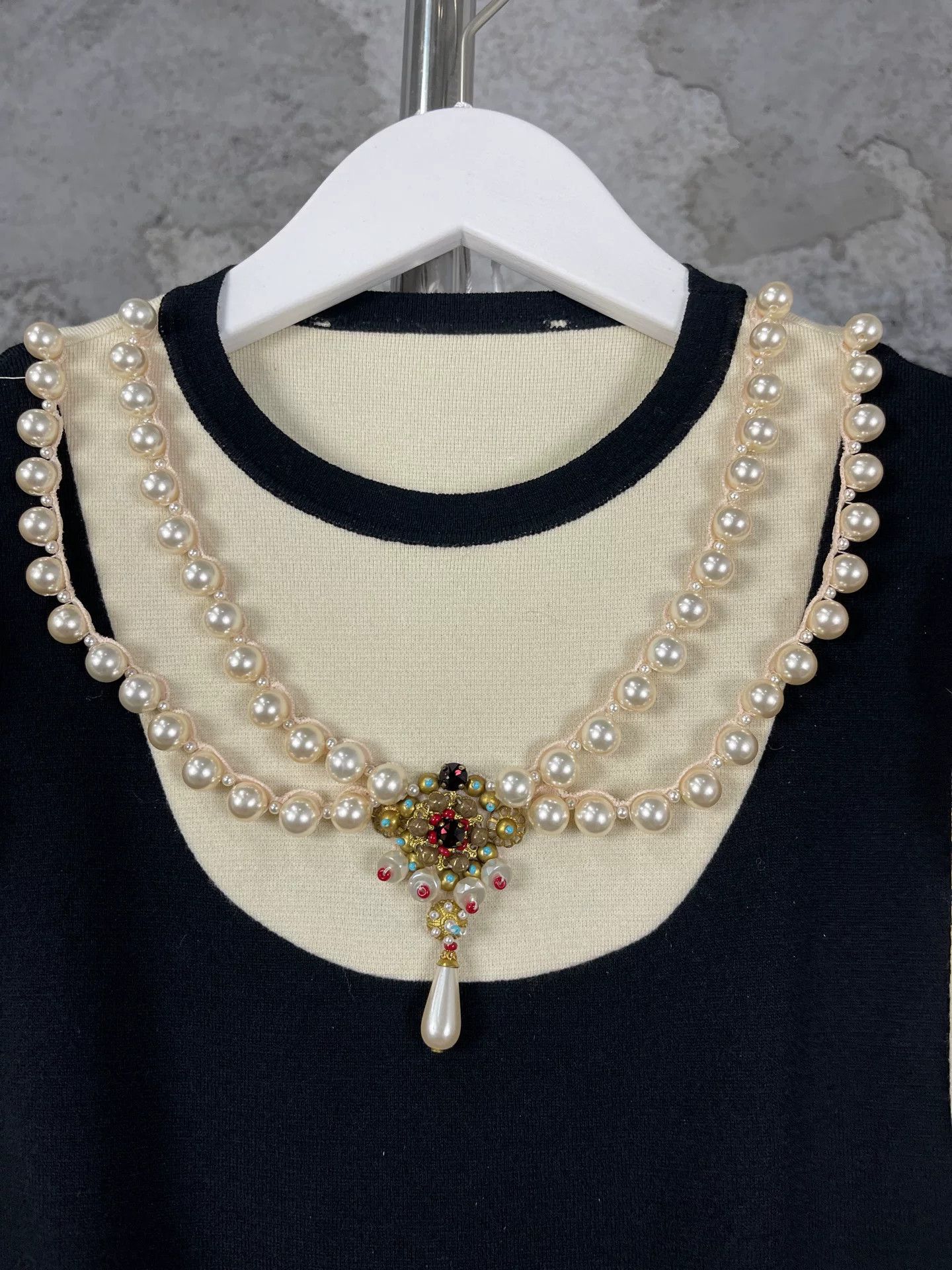 Gucci Gucci Pearl Detail Sweater Size XXS Size XXS / US 00 / IT 34 - 6 Thumbnail