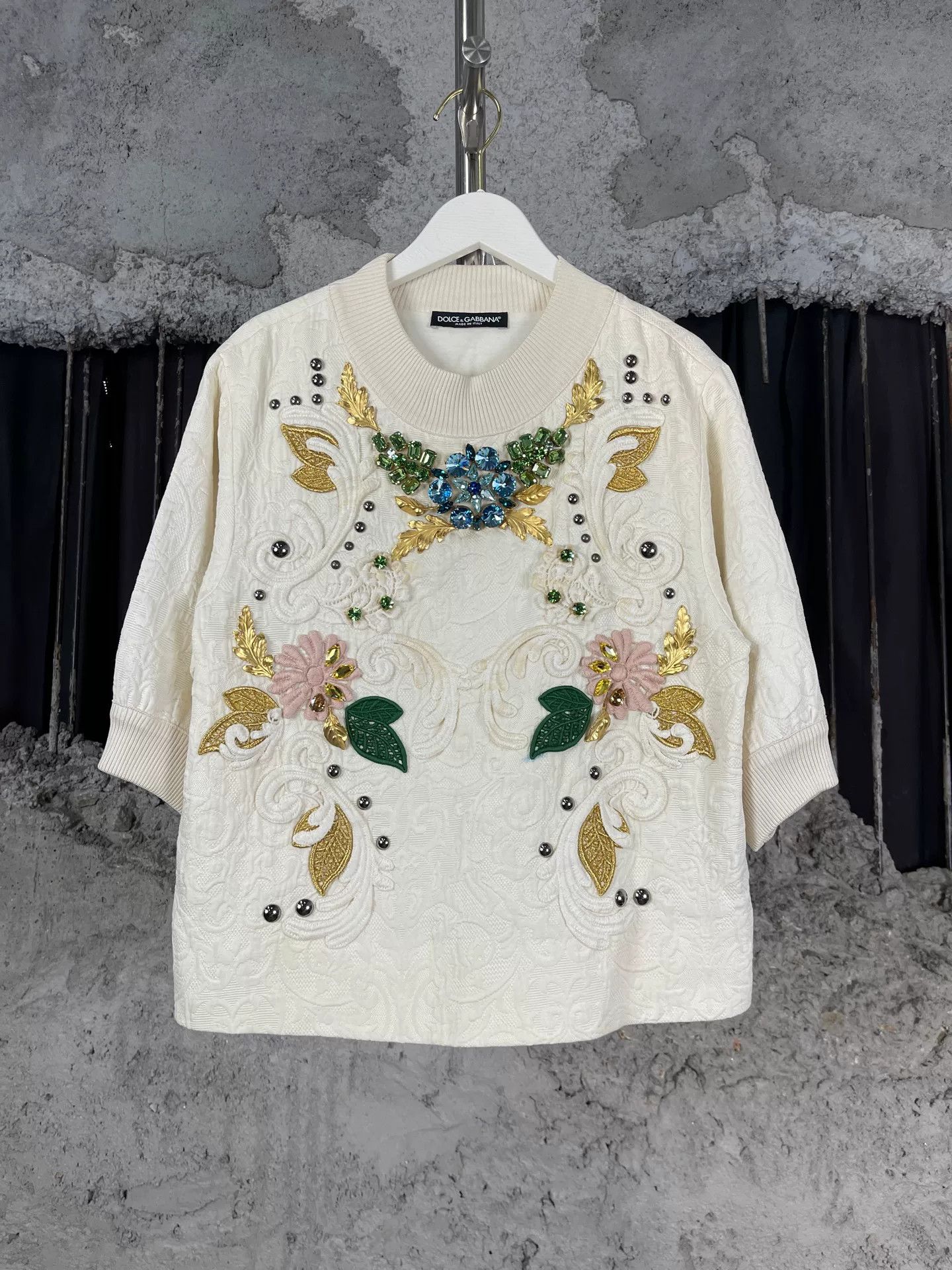 Dolce & Gabbana Dolce & Gabbana Embellished Short Sleeve Sweater Size 36 Size XS / US 0-2 / IT 36-38 - 2 Thumbnail