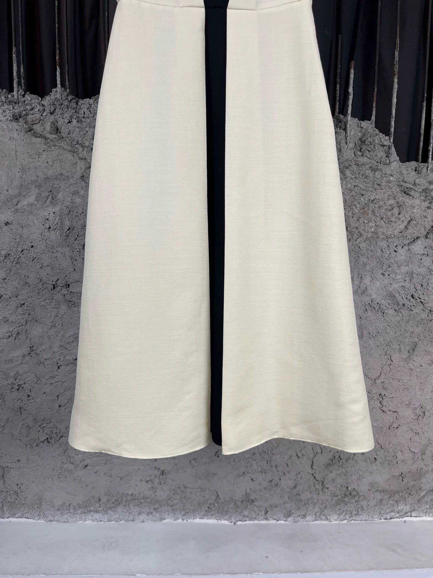 Valentino Valentino Two-Tone Mini Dress Size 2 Size XS / US 0-2 / IT 36-38 - 5 Thumbnail