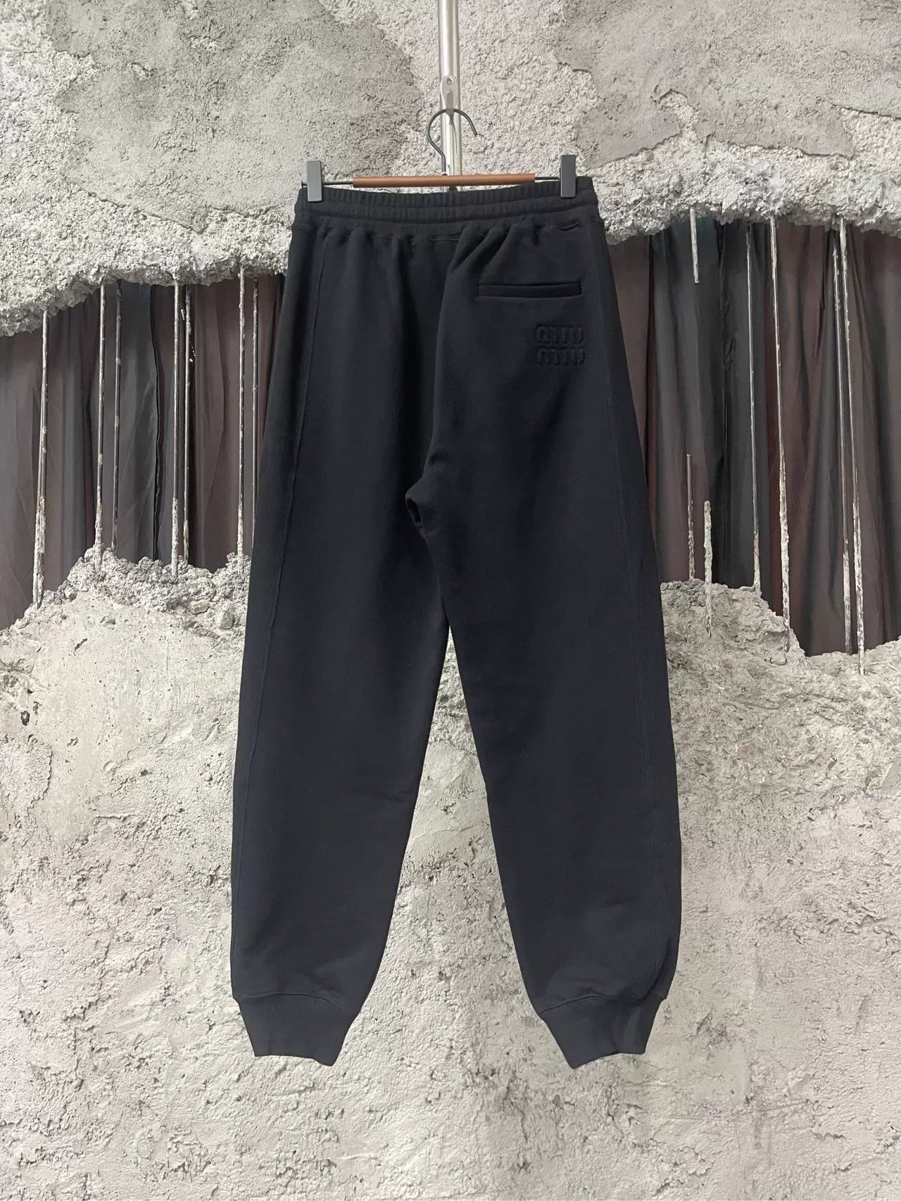 Miu Miu Miu Miu Black Logo Sweatpants Size 36 Size 25" / US 0 / IT 36 - 3 Thumbnail