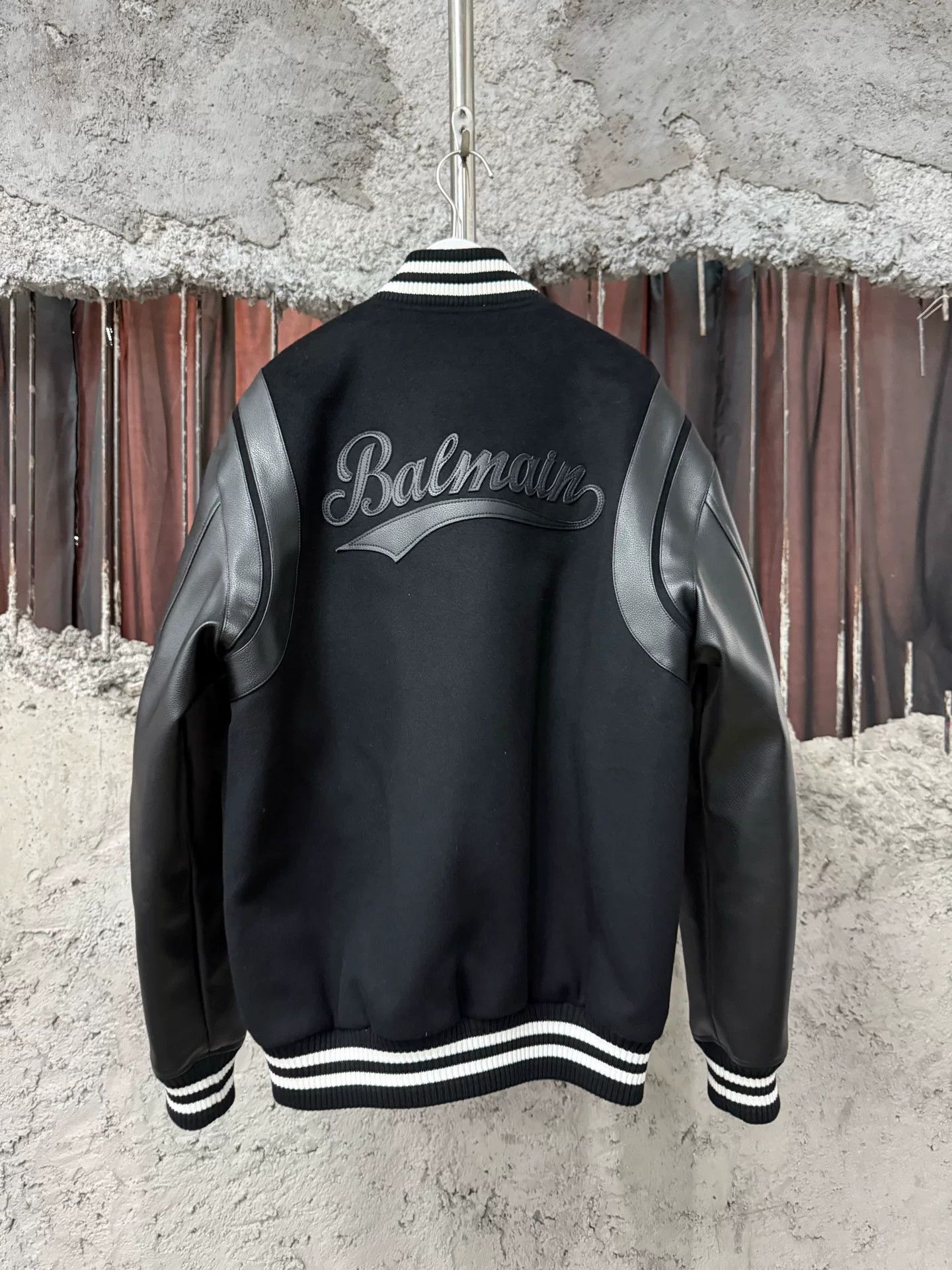 Balmain Balmain Logo Varsity Bomber Jacket Size S Size US S / EU 44-46 / 1 - 3 Thumbnail