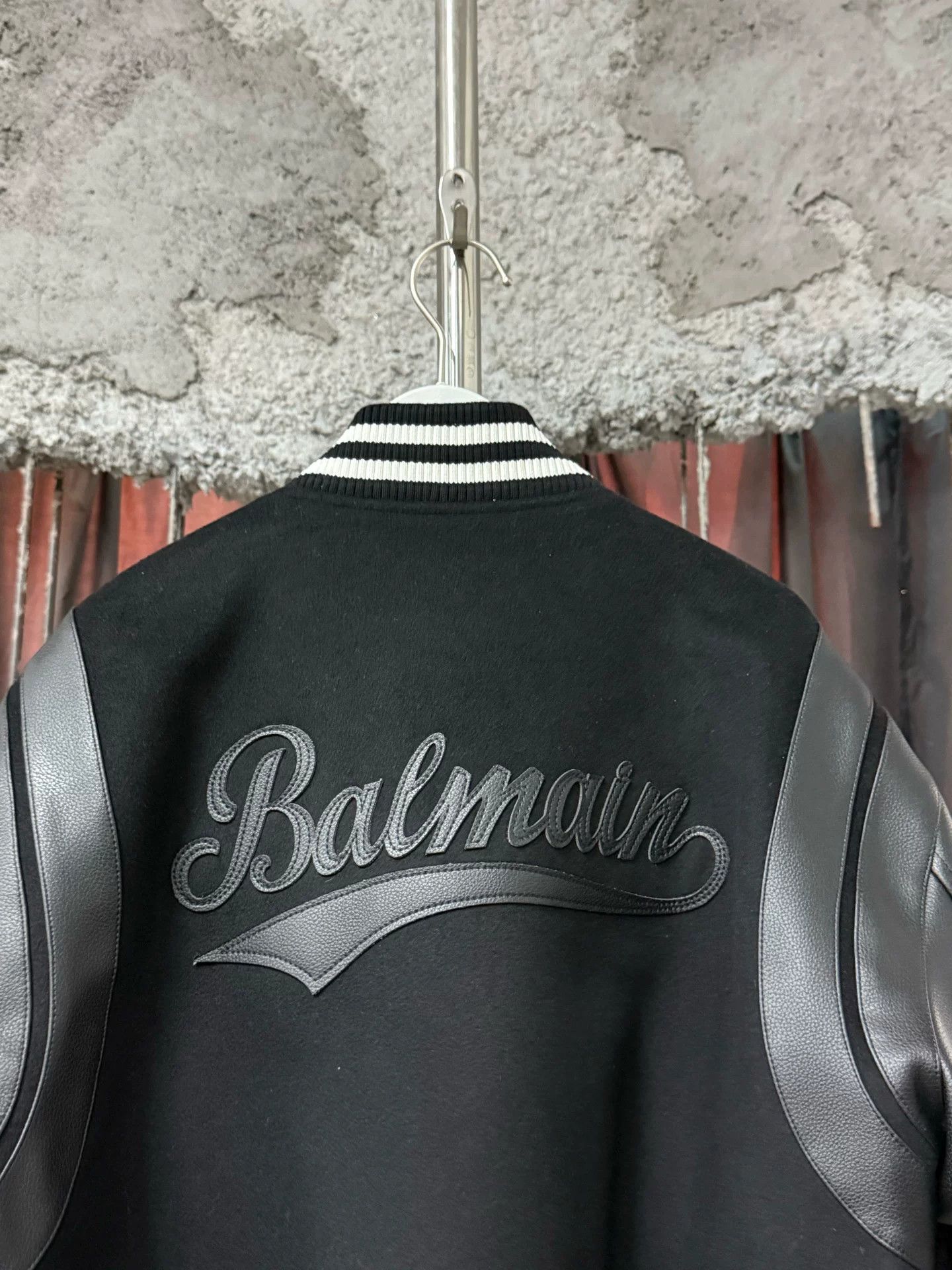 Balmain Balmain Logo Varsity Bomber Jacket Size S Size US S / EU 44-46 / 1 - 4 Thumbnail