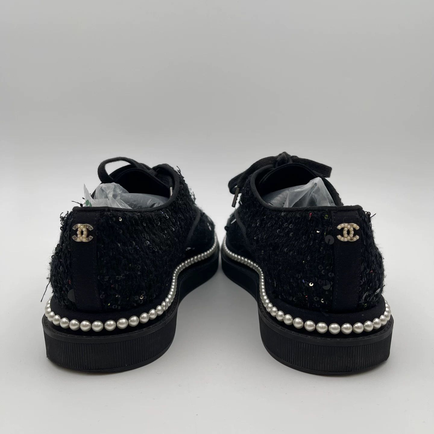 Chanel Chanel Sequin Pearl Low-Top Sneakers Size 36.5 Size US 5.5 / IT 35.5 - 4 Thumbnail