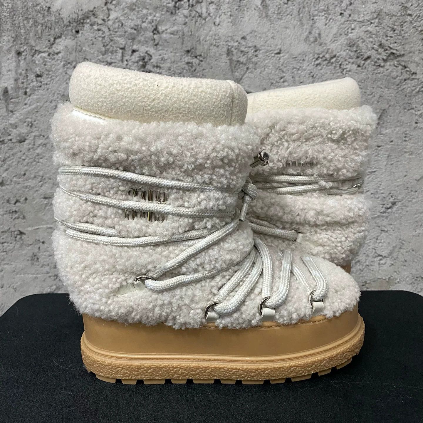 Miu Miu Miu Miu Shearling Snow Boots Size 35 Size US 5 / IT 35 - 5 Thumbnail