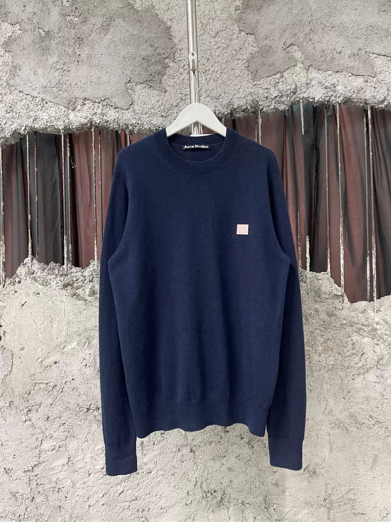 Acne Studios Acne Studios Face Patch Wool Sweater Navy Size M Size US M / EU 48-50 / 2 - 2 Thumbnail