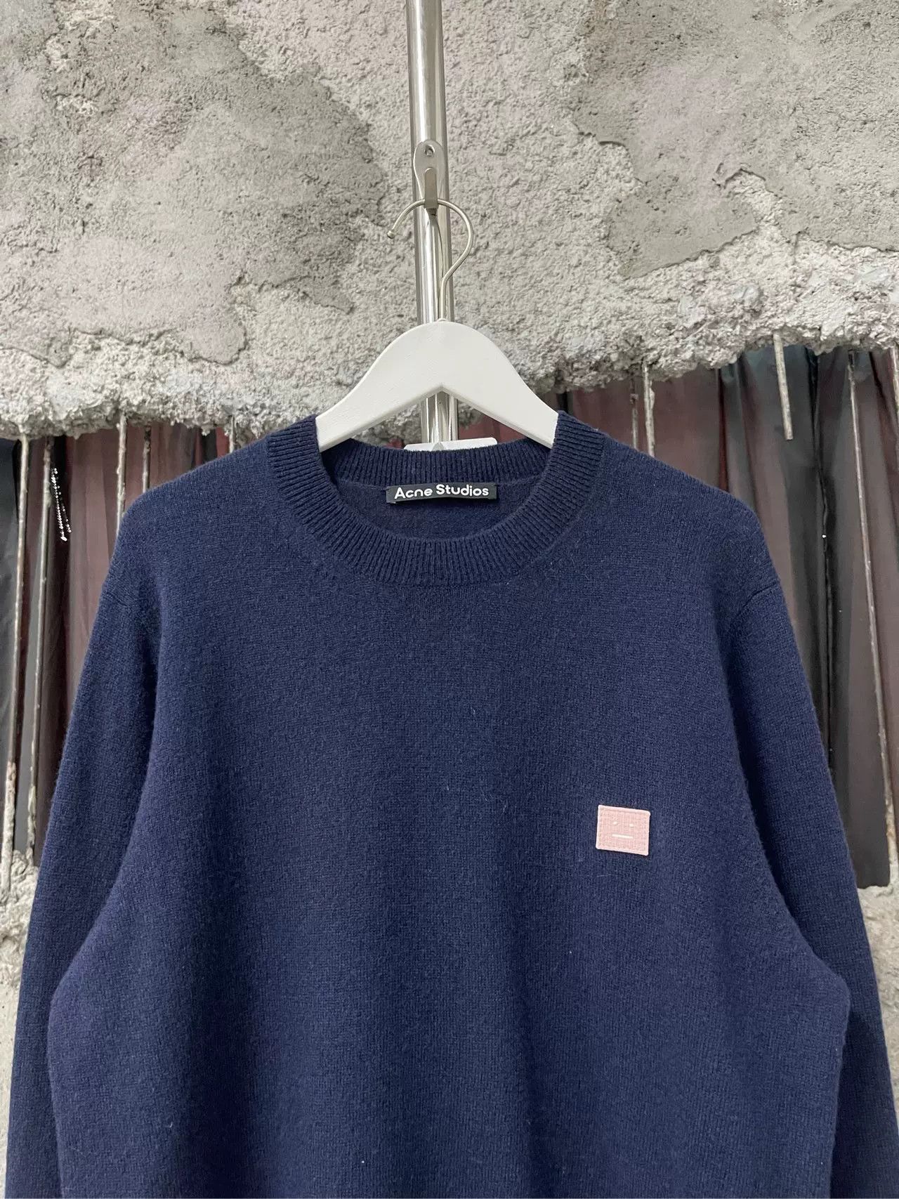 Acne Studios Acne Studios Face Patch Wool Sweater Navy Size M Size US M / EU 48-50 / 2 - 4 Thumbnail