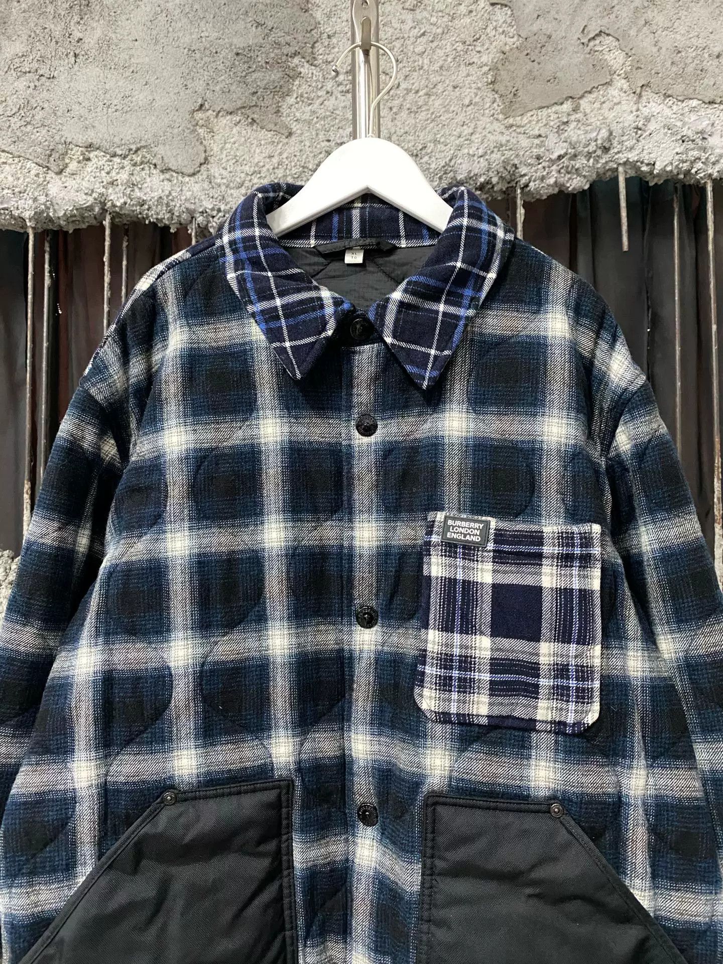 Burberry Burberry Plaid Quilted Jacket Size XL Size US XL / EU 56 / 4 - 4 Thumbnail