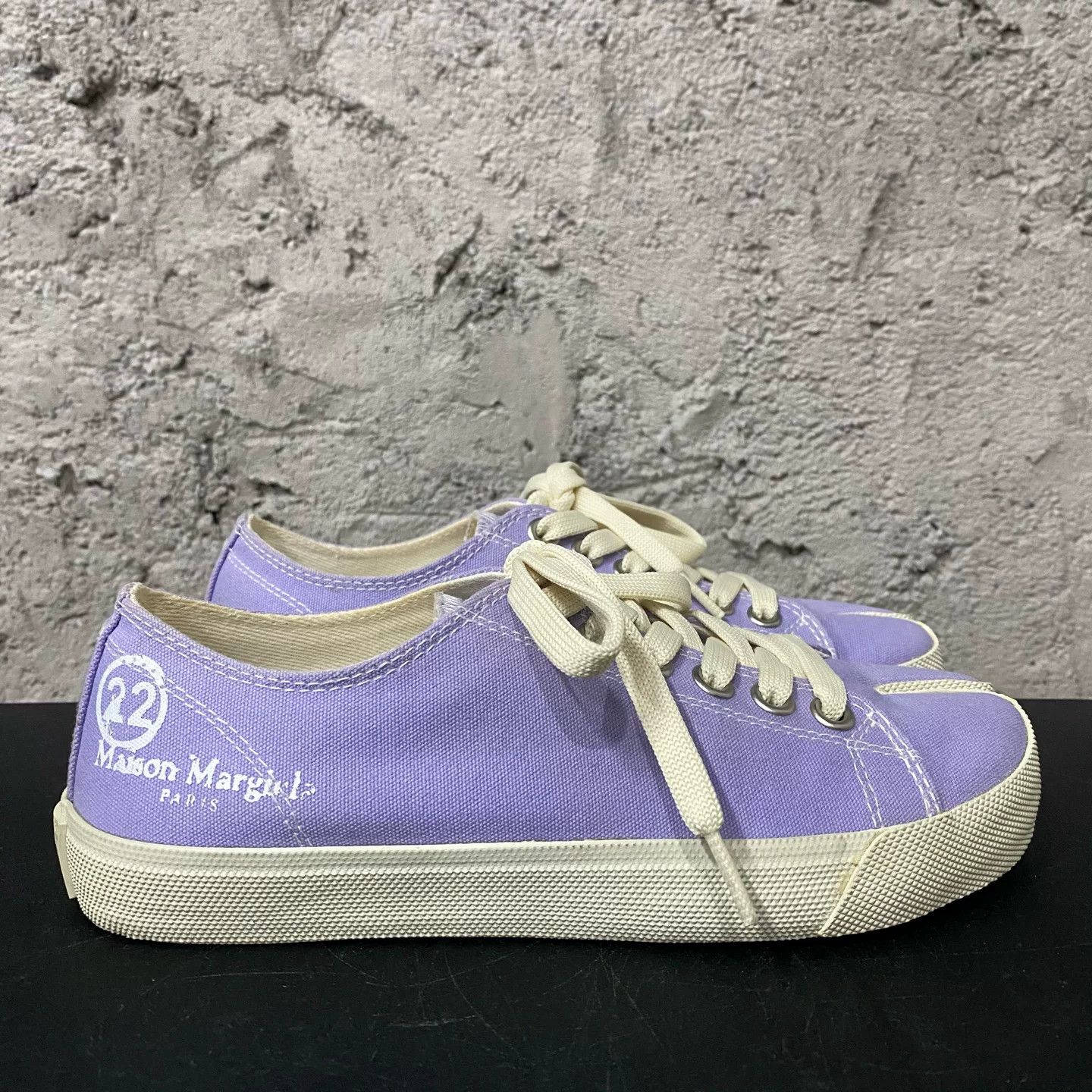 Maison Margiela Maison Margiela Purple Canvas Tabi Sneakers Size 36 Size US 6 / IT 36 - 2 Thumbnail