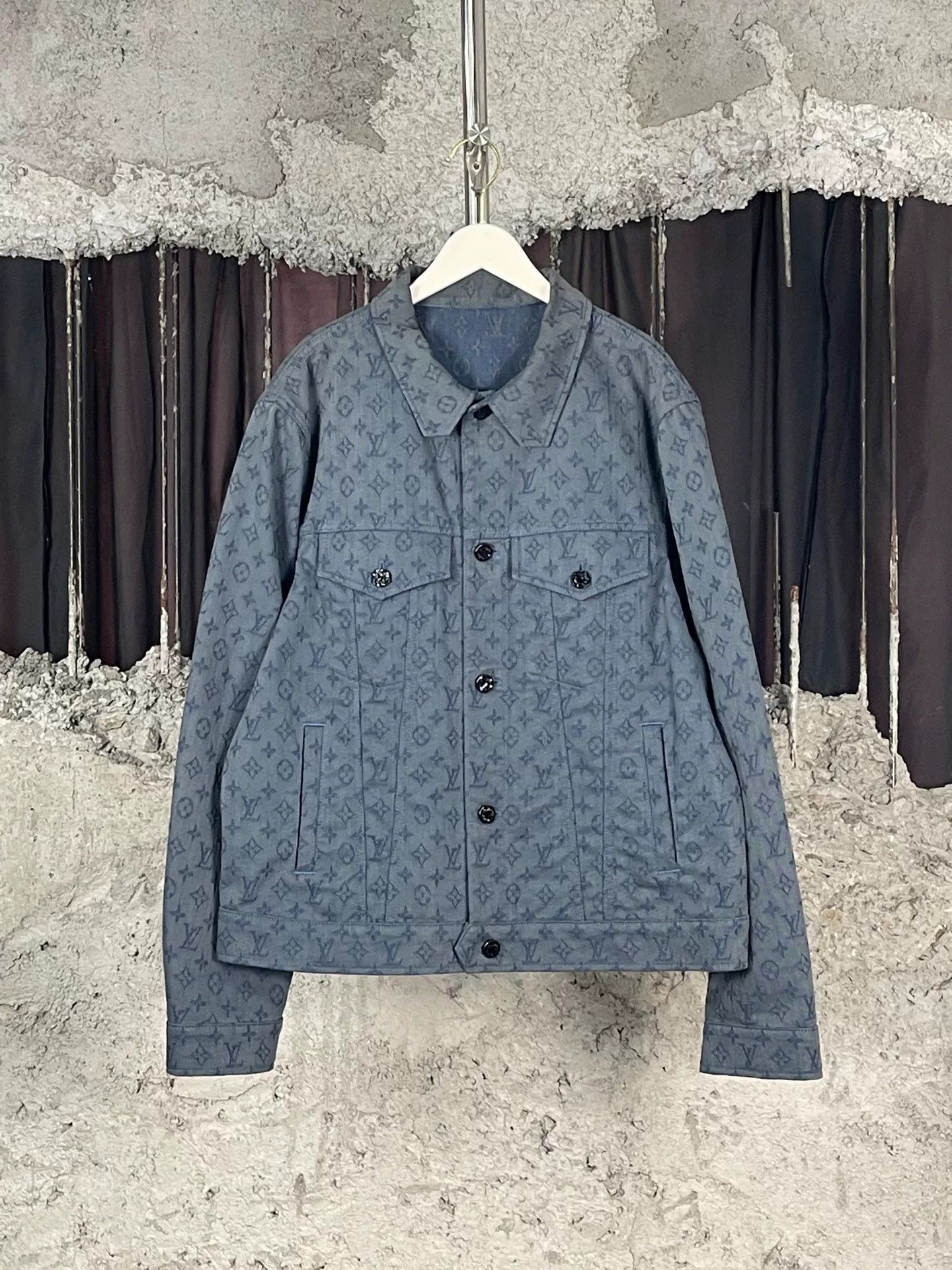 Louis Vuitton Louis Vuitton Monogram Denim Jacket Size L Size US L / EU 52-54 / 3 - 2 Thumbnail