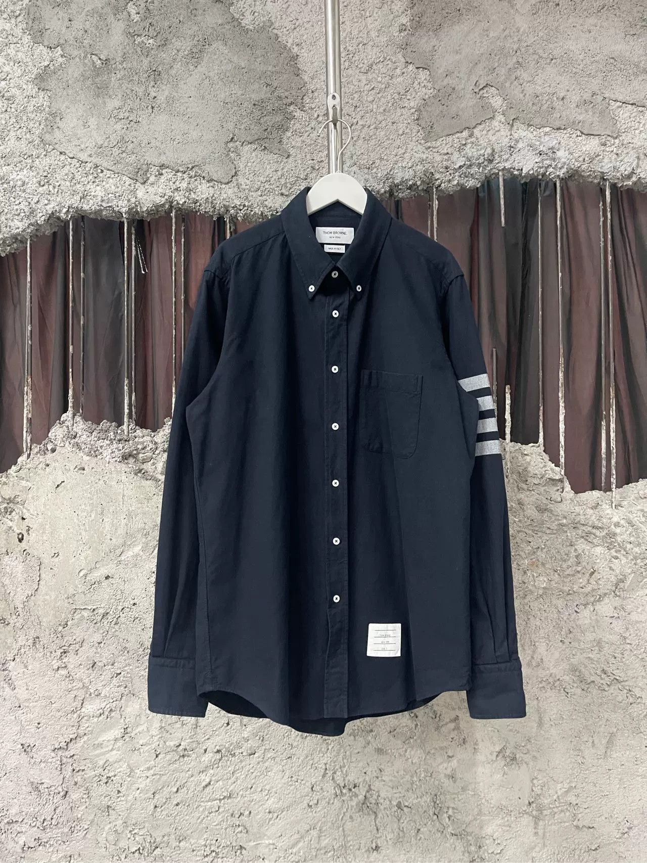 Thom Browne Thom Browne 4-Bar Stripe Shirt Size 3 Size US L / EU 52-54 / 3 - 2 Thumbnail
