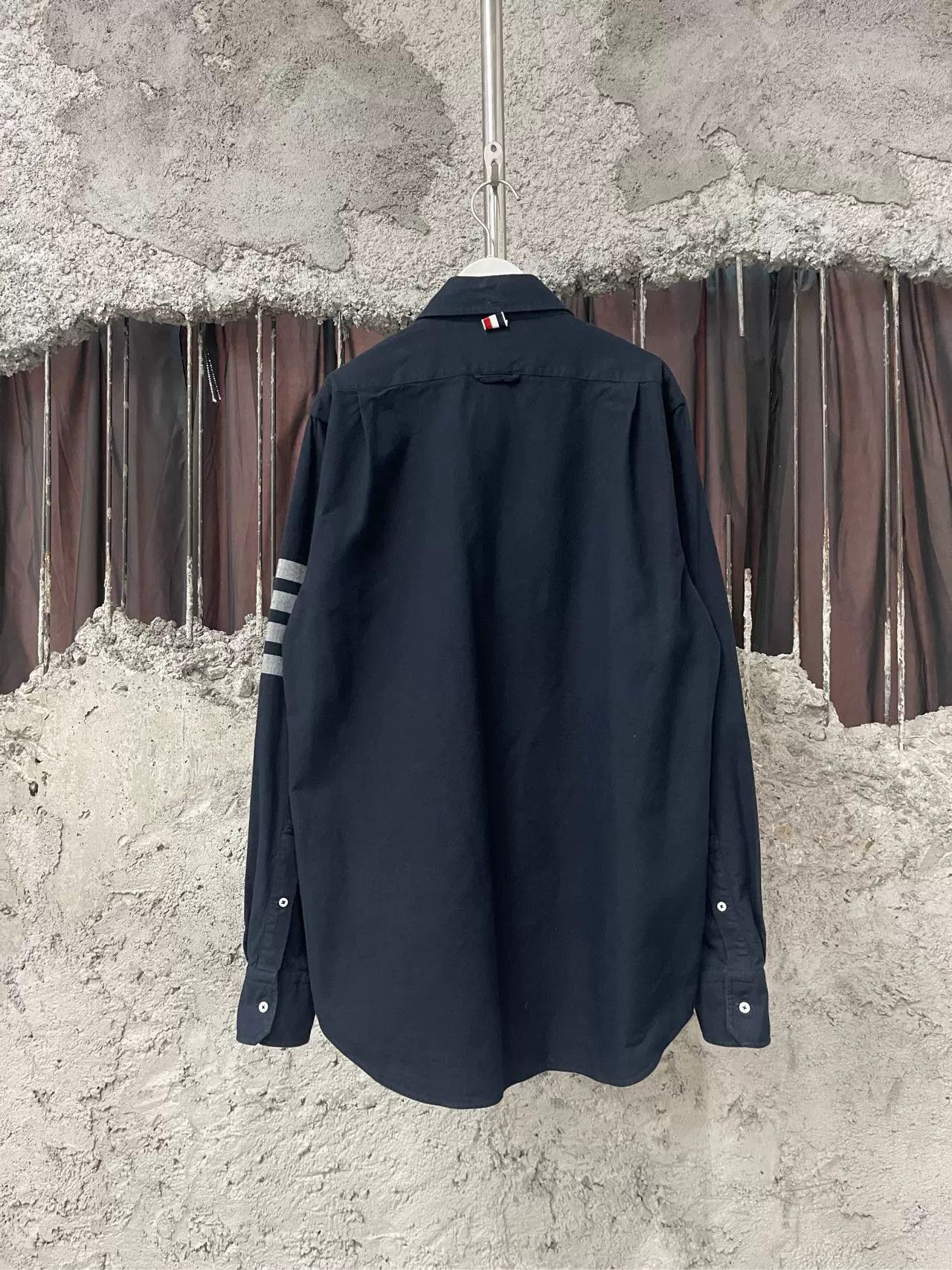 Thom Browne Thom Browne 4-Bar Stripe Shirt Size 3 Size US L / EU 52-54 / 3 - 3 Thumbnail