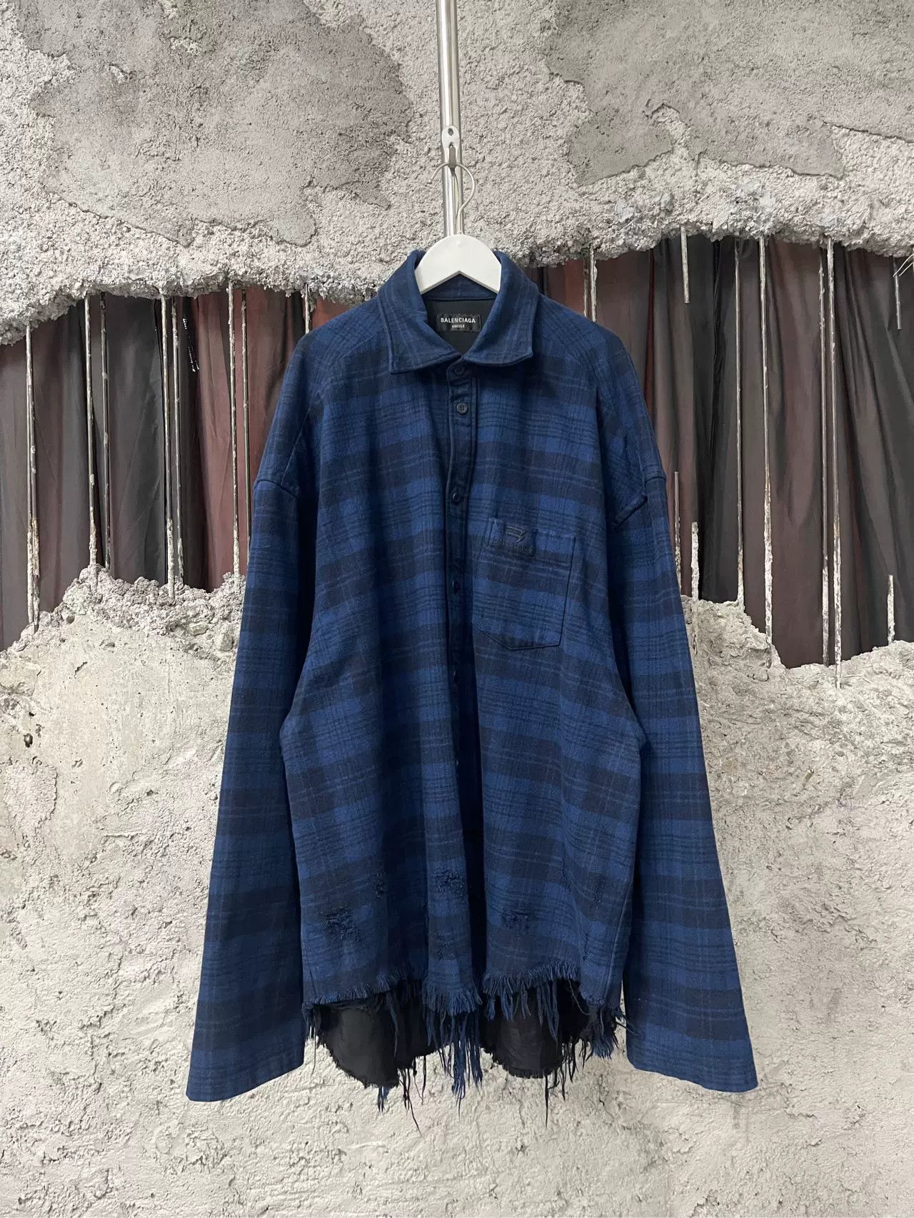 Balenciaga Balenciaga Distressed Plaid Shirt Size 2 Size US M / EU 48-50 / 2 - 2 Thumbnail