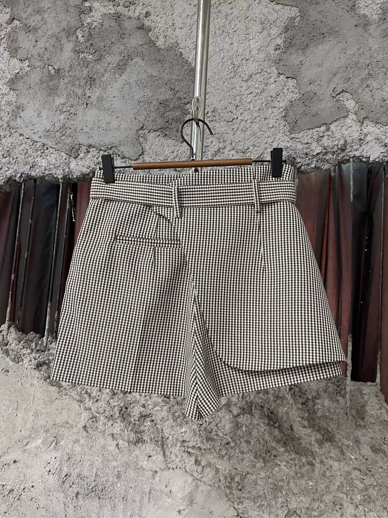 Fendi Fendi Logo Buckle Houndstooth Shorts Size 38 Size 26" / US 2 / IT 38 - 3 Thumbnail