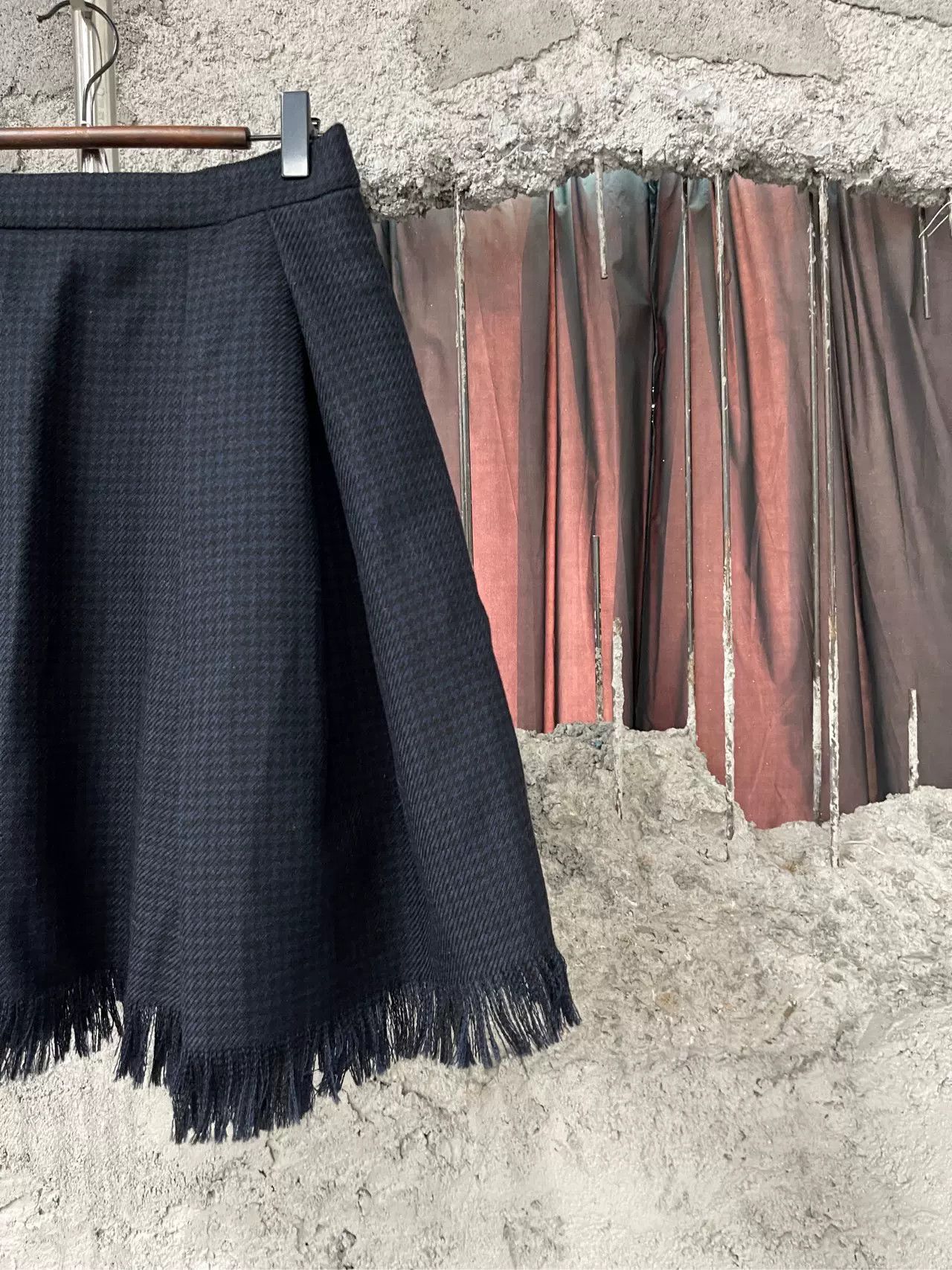 Dior Christian Dior Wool Fringed Skirt Size 36 Size 26" / US 2 / IT 38 - 5 Thumbnail
