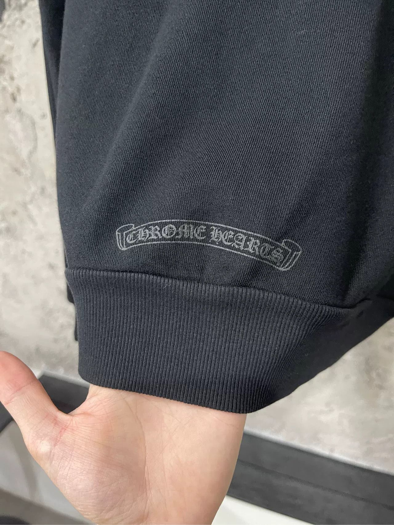 Chrome Hearts Chrome Hearts Flocked Cross Sweatshirt Size L Size US L / EU 52-54 / 3 - 6 Thumbnail