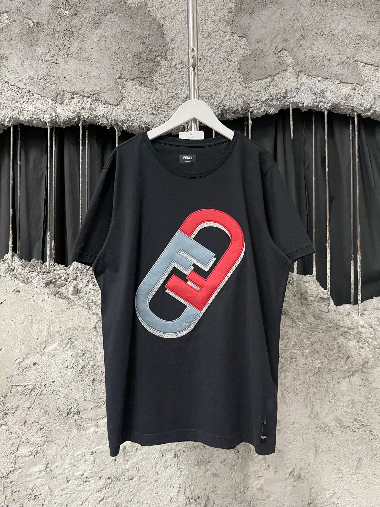Fendi Fendi Graphic Logo T-Shirt Size XL Size US XL / EU 56 / 4 - 2 Thumbnail