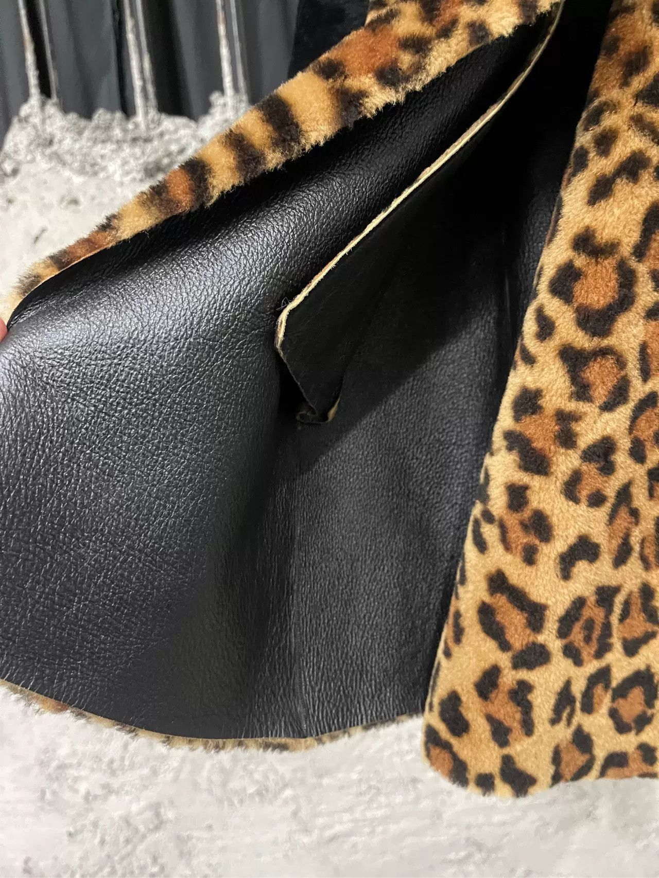 Miu Miu Miu Miu Leopard Pattern Shearling Coat Size 36 Size XS / US 0-2 / IT 36-38 - 6 Thumbnail