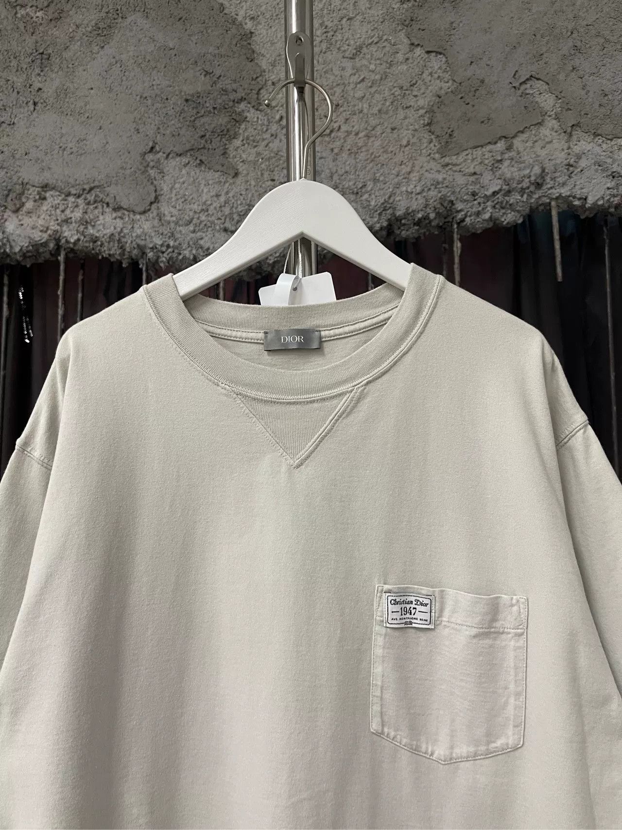Dior Dior 1947 Embroidery T-Shirt Size L Size US L / EU 52-54 / 3 - 5 Thumbnail