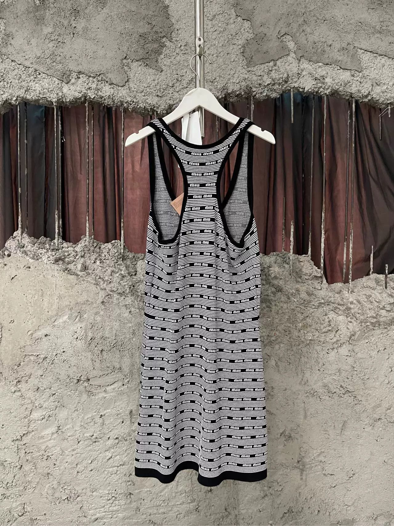 Miu Miu Miu Miu Striped Logo Tank Top Size 42 Size M / US 6-8 / IT 42-44 - 3 Thumbnail