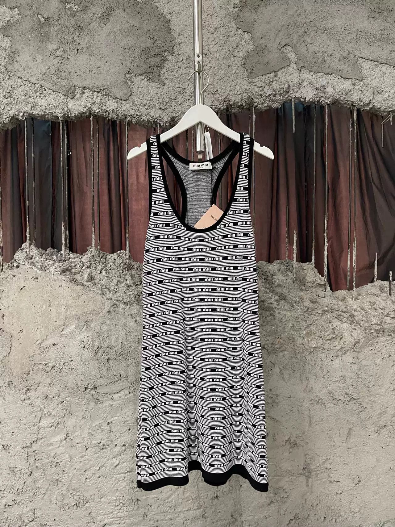 Miu Miu Miu Miu Striped Logo Tank Top Size 42 Size M / US 6-8 / IT 42-44 - 2 Thumbnail